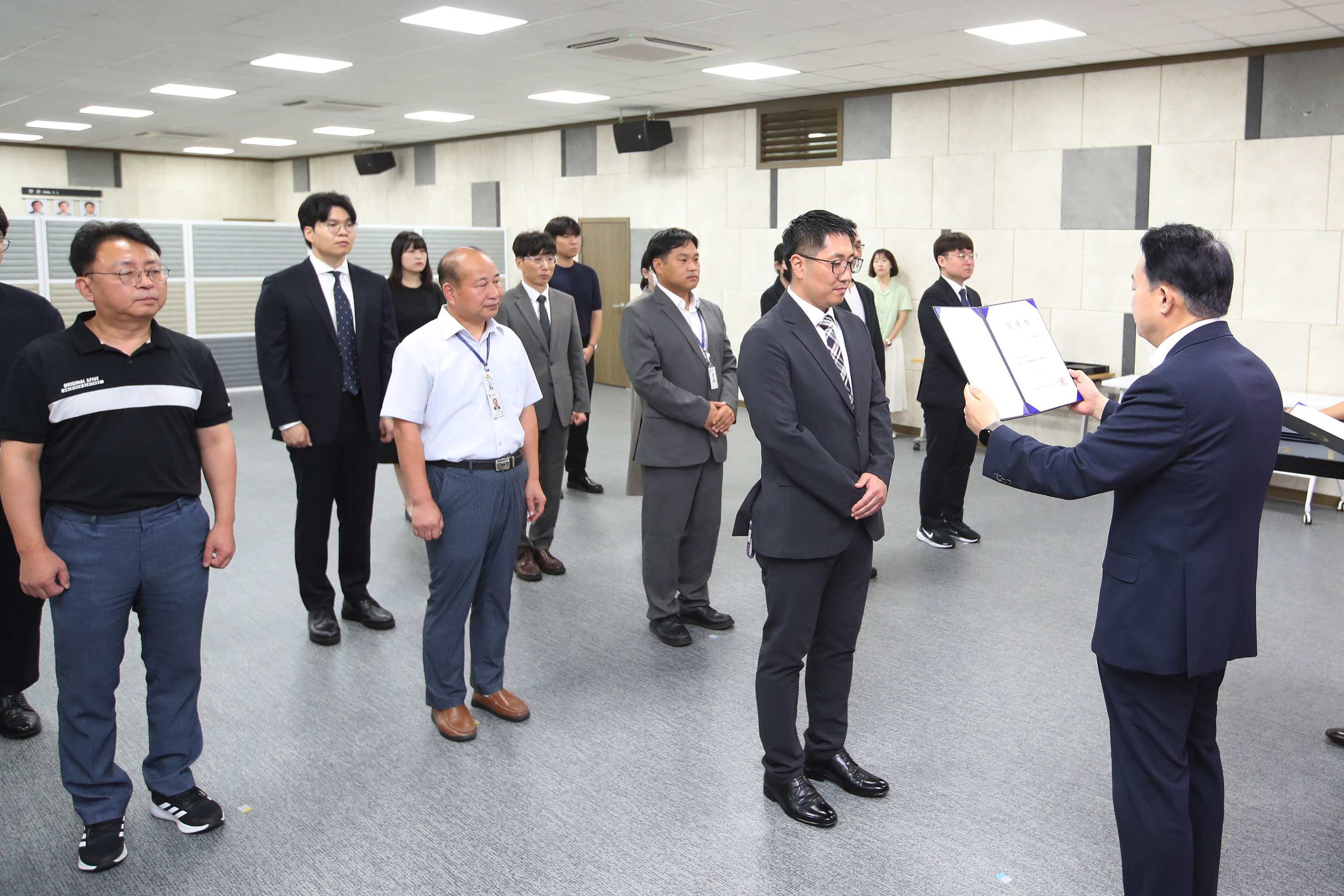 20240826_임용장_수여식4.jpg 이미지