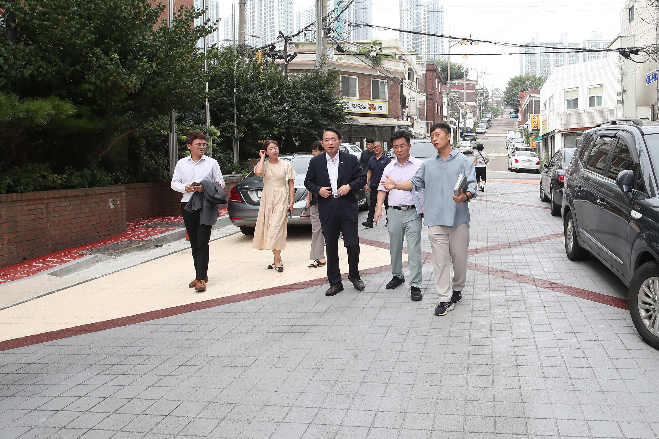 20240826_송림2동_일원_도로환경_정비공사_현장방문3.jpg 이미지