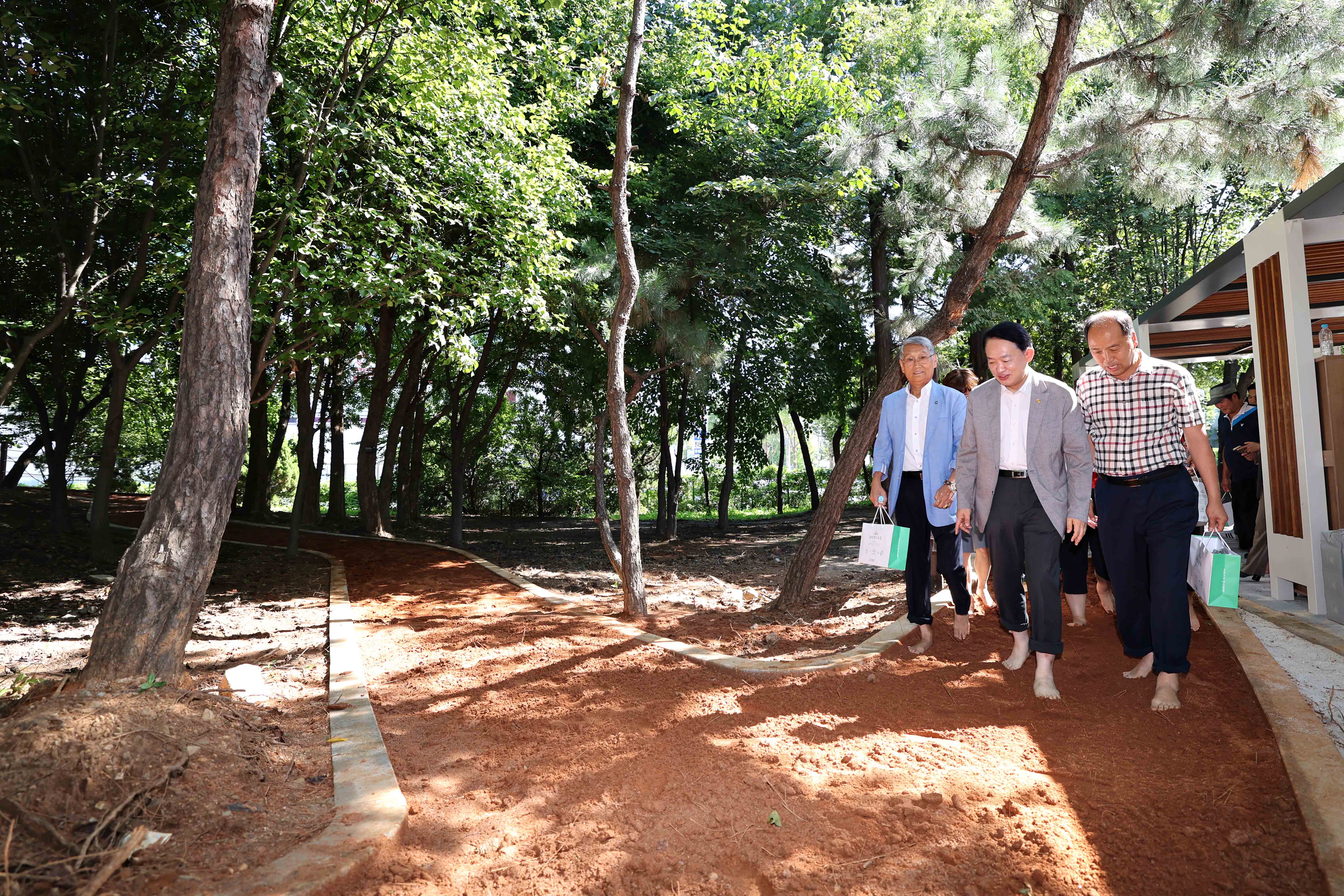20240828_인천교근린공원_황톳길_개장식3.jpg 이미지