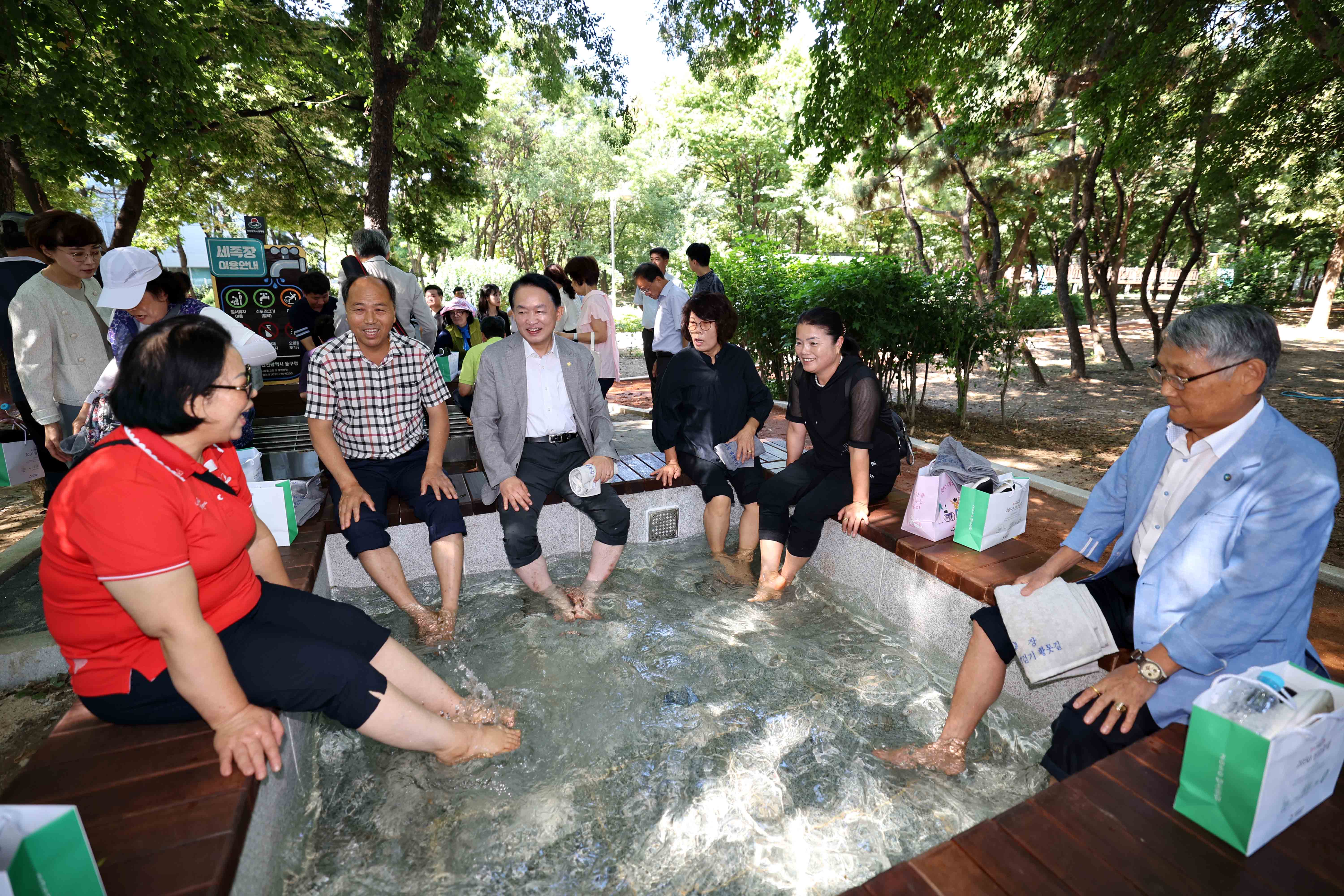 20240828_인천교근린공원_황톳길_개장식5.jpg 이미지