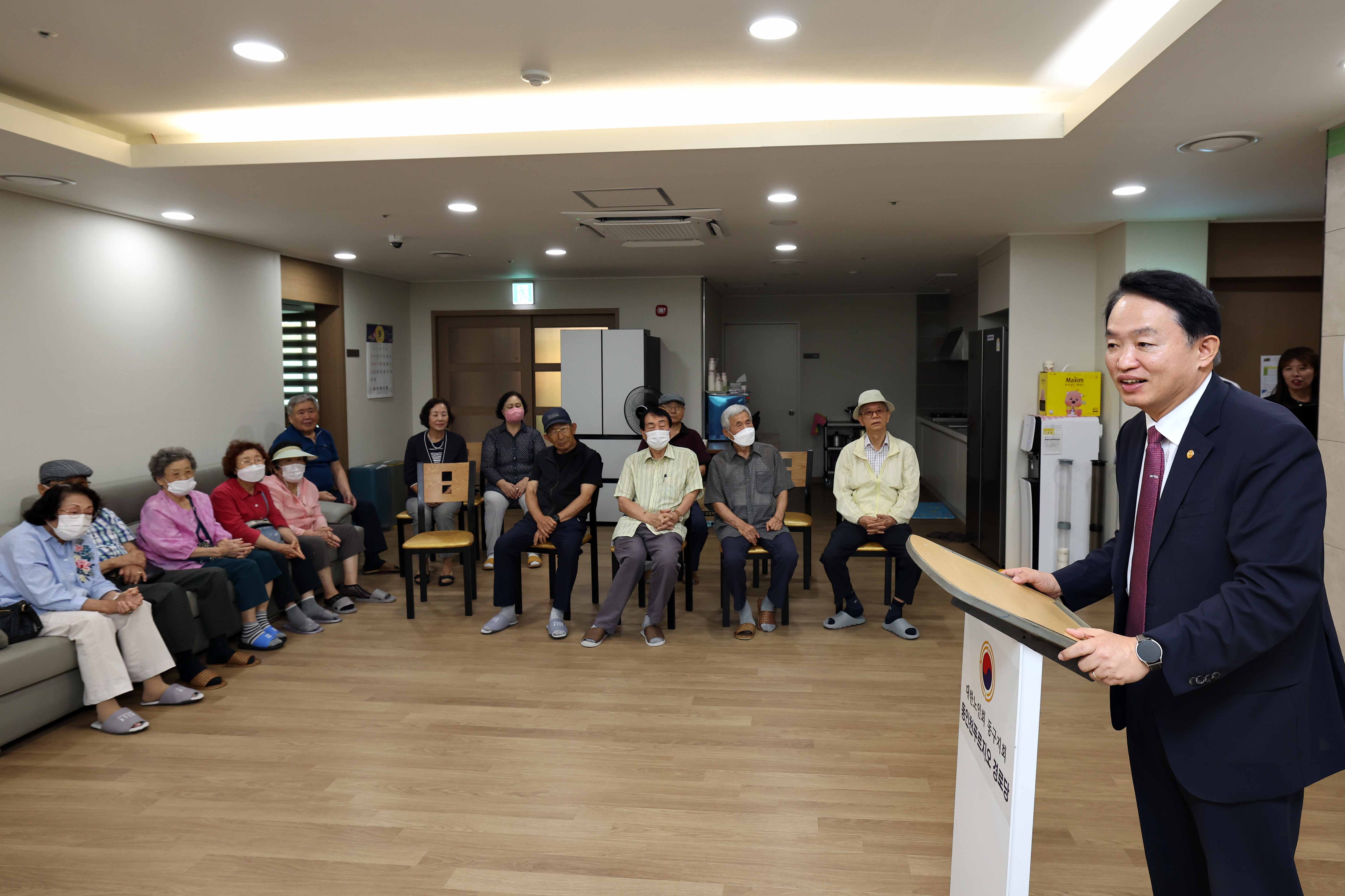 20240904_추석맞이_경로당_방문4.jpg 이미지