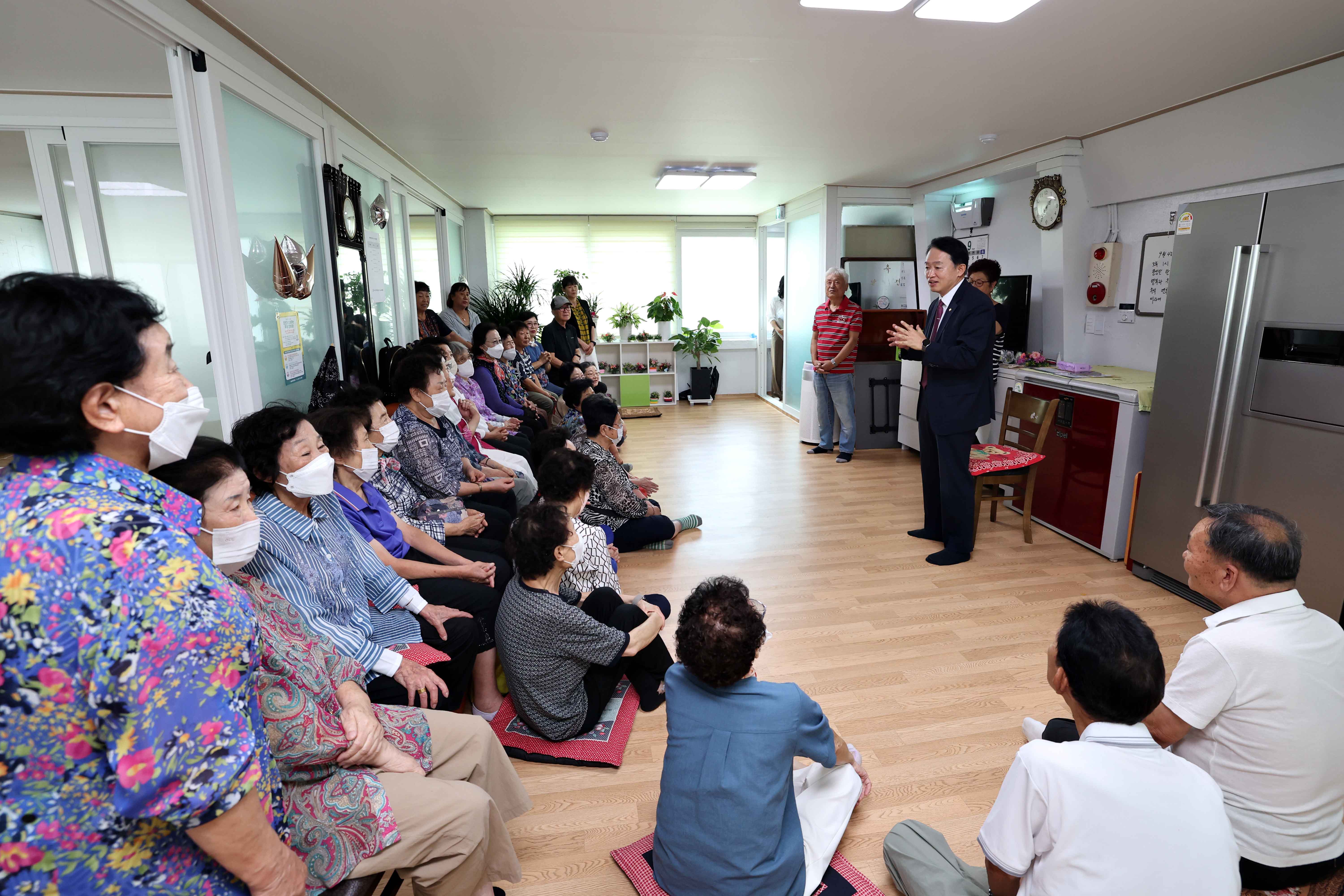 20240904_추석맞이_경로당_방문9.jpg 이미지