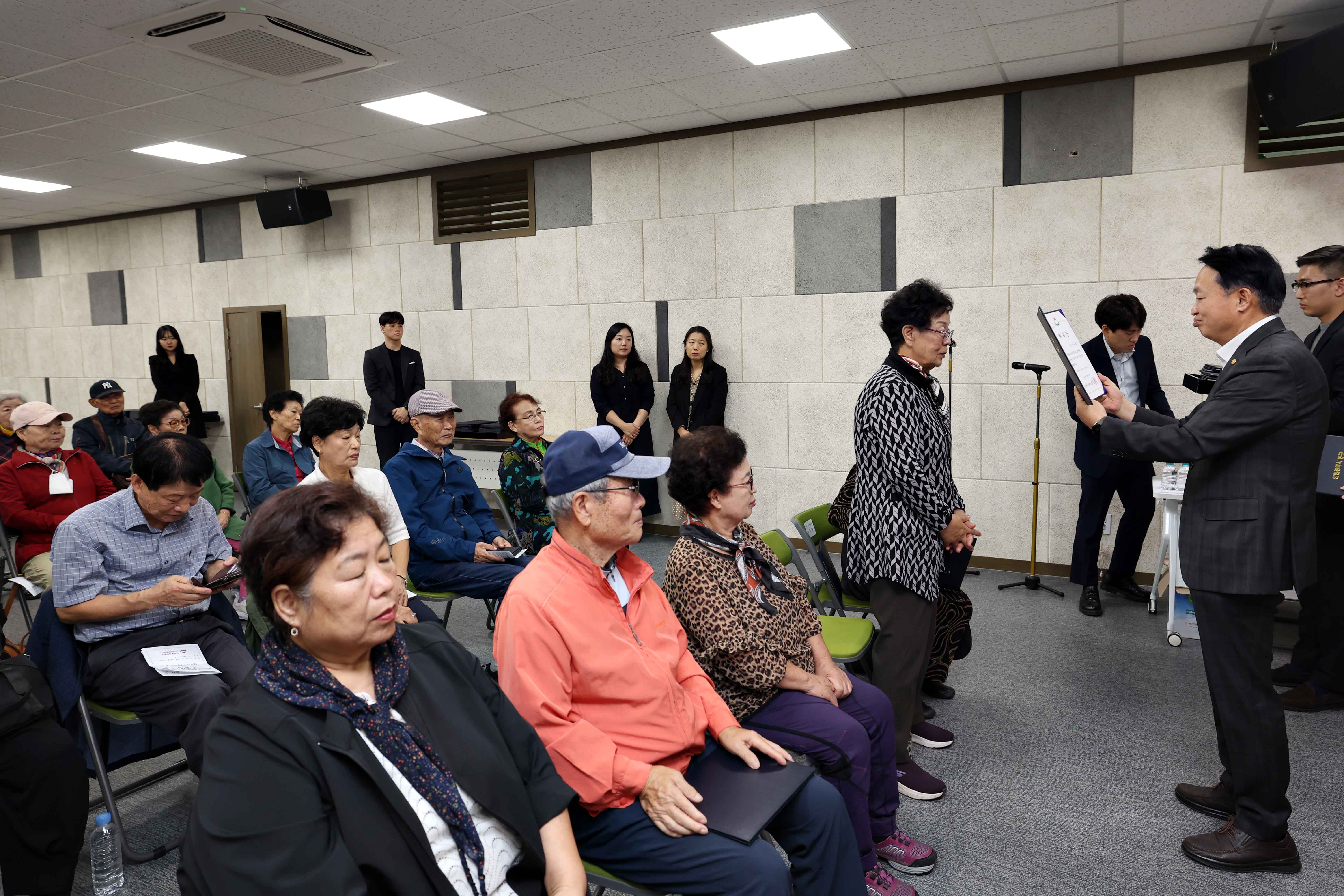 20241014_동구_지역봉사지도원_위촉식5.jpg 이미지