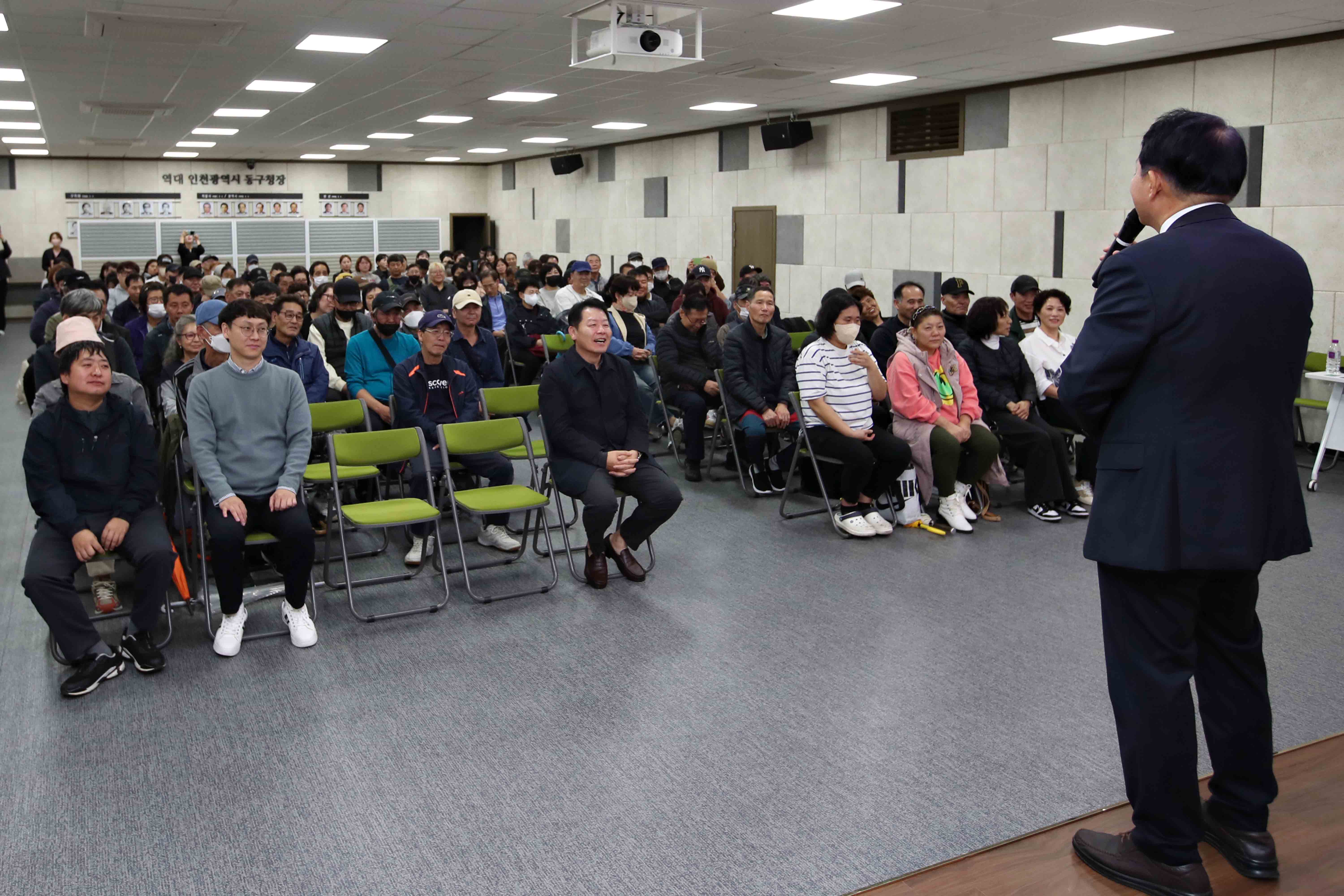 20241022_자활참여_주민_및_종사자_인문학교육3.jpg 이미지