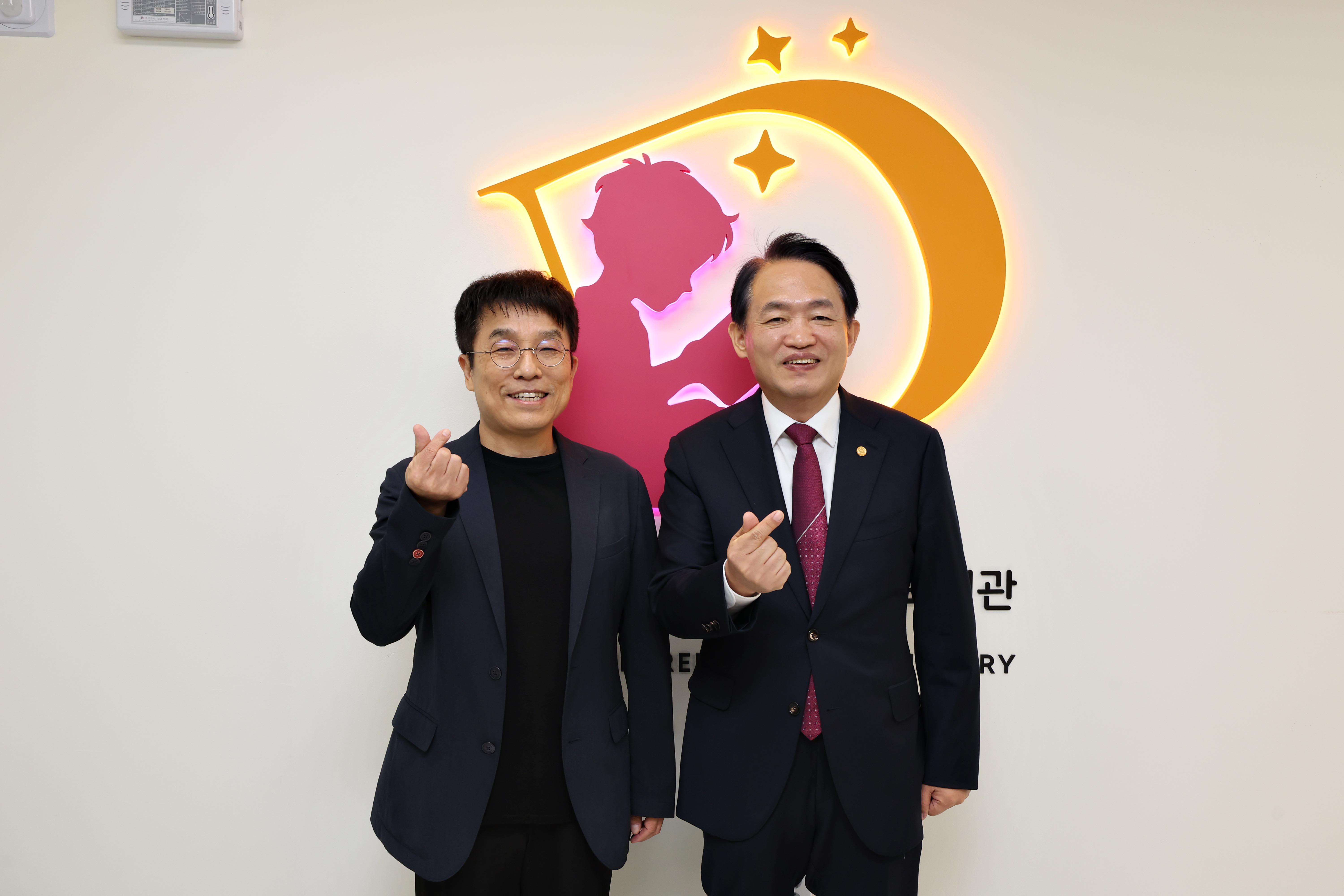 20241029_어린이영어도서관_명사특강8.jpg 이미지