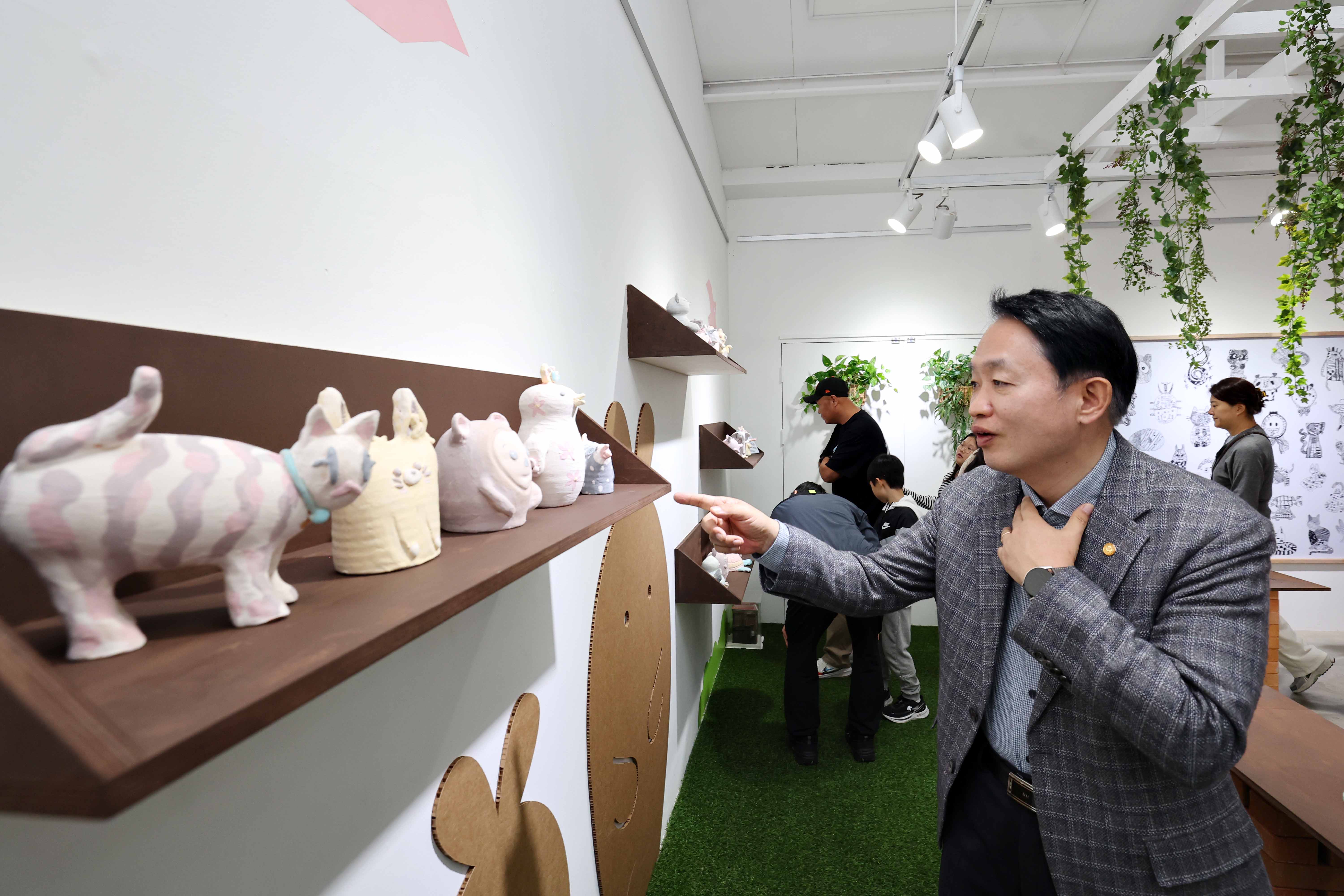 20241102_우리미술관_문화예술교육_결과_전시회_만석동_비밀정원7.jpg 이미지