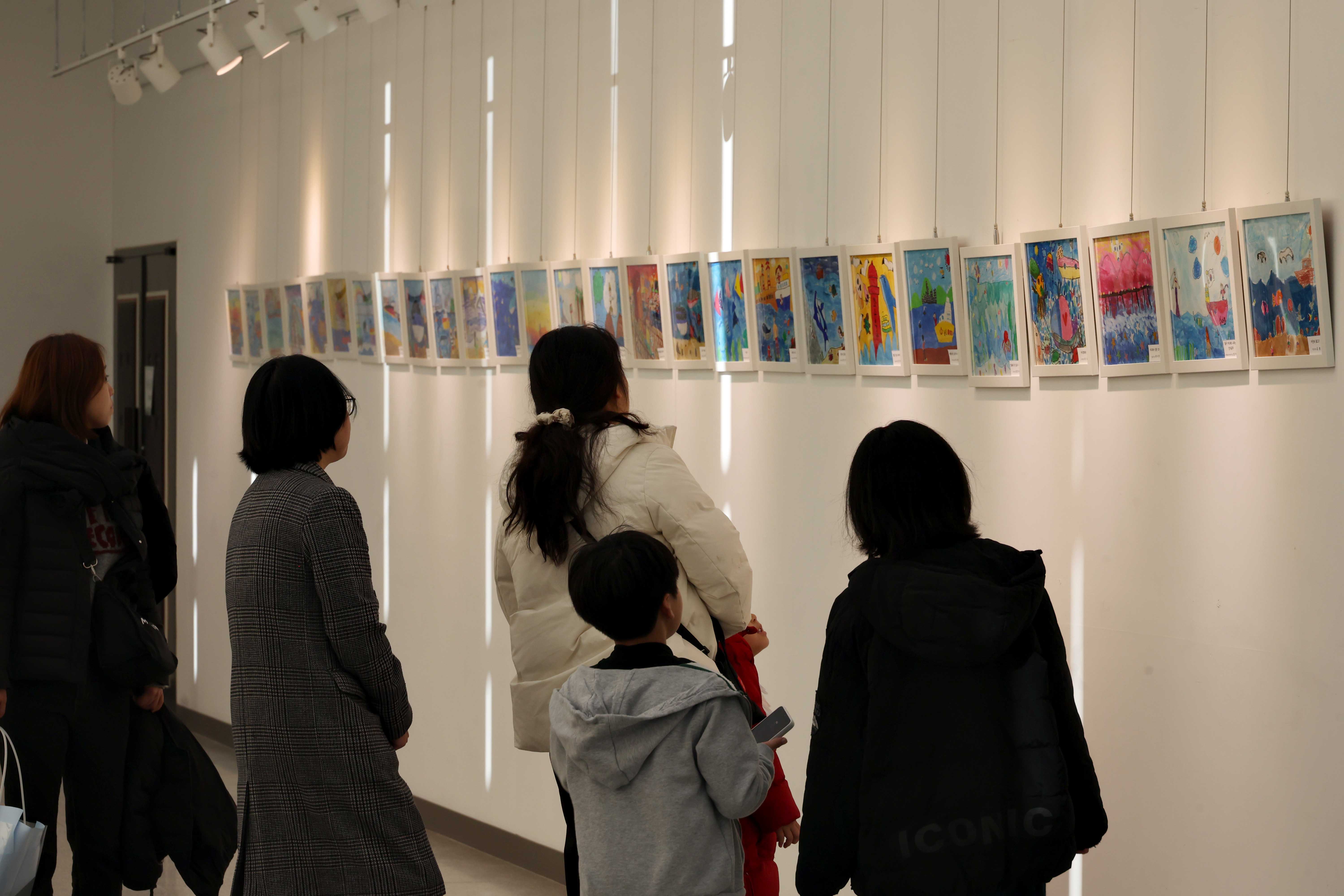20241118_동구바다그리기대회_시상식7.jpg 이미지