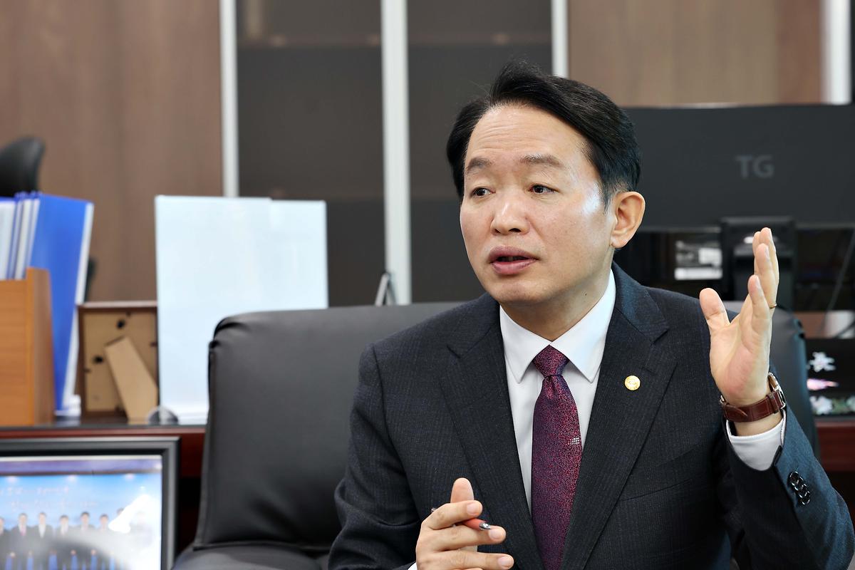 언론사 인터뷰 사진