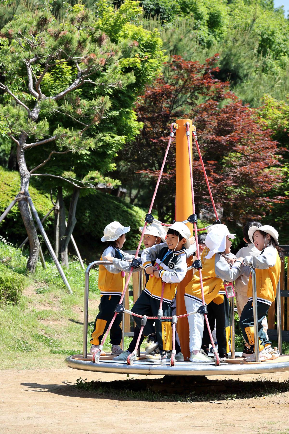 송현근린공원 유아숲 체험교육 사진