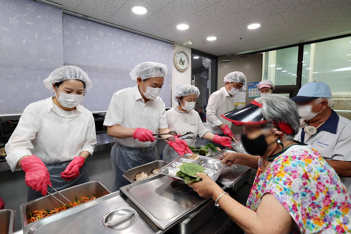 현장 릴레이 소통행정(무료급식 봉사) 사진