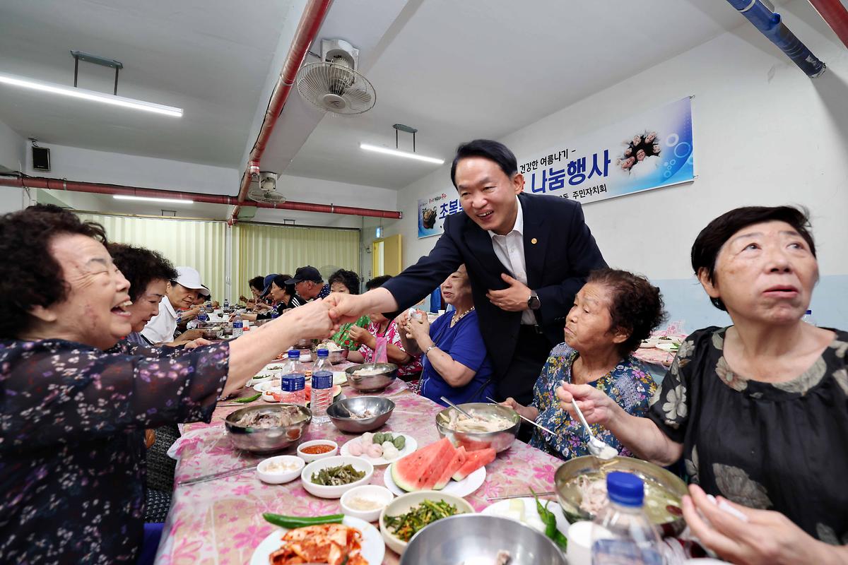 화수2동 초복맞이 삼계탕 나눔행사 사진