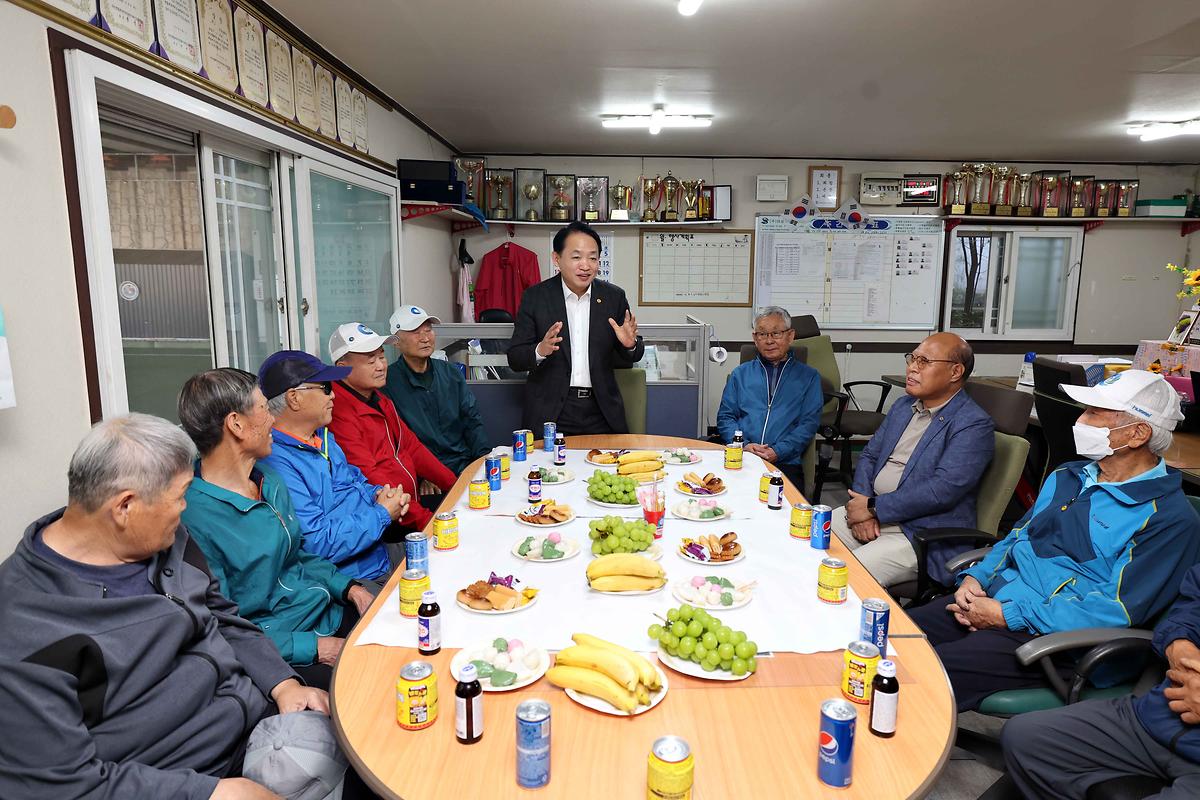 생활체육 게이트볼 교실 격려 사진