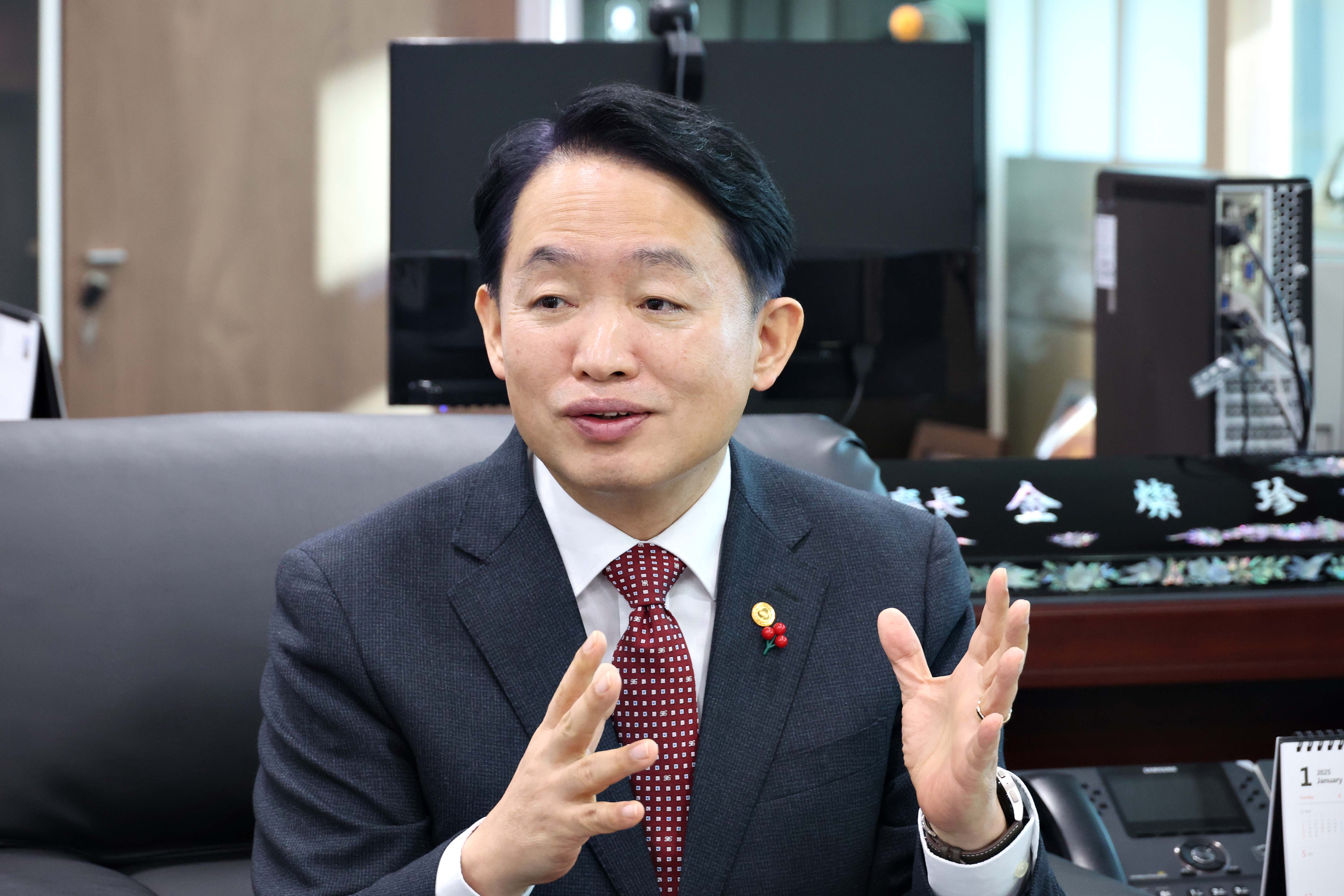 20250108_언론사_인터뷰_HKJ_1491.jpg 이미지