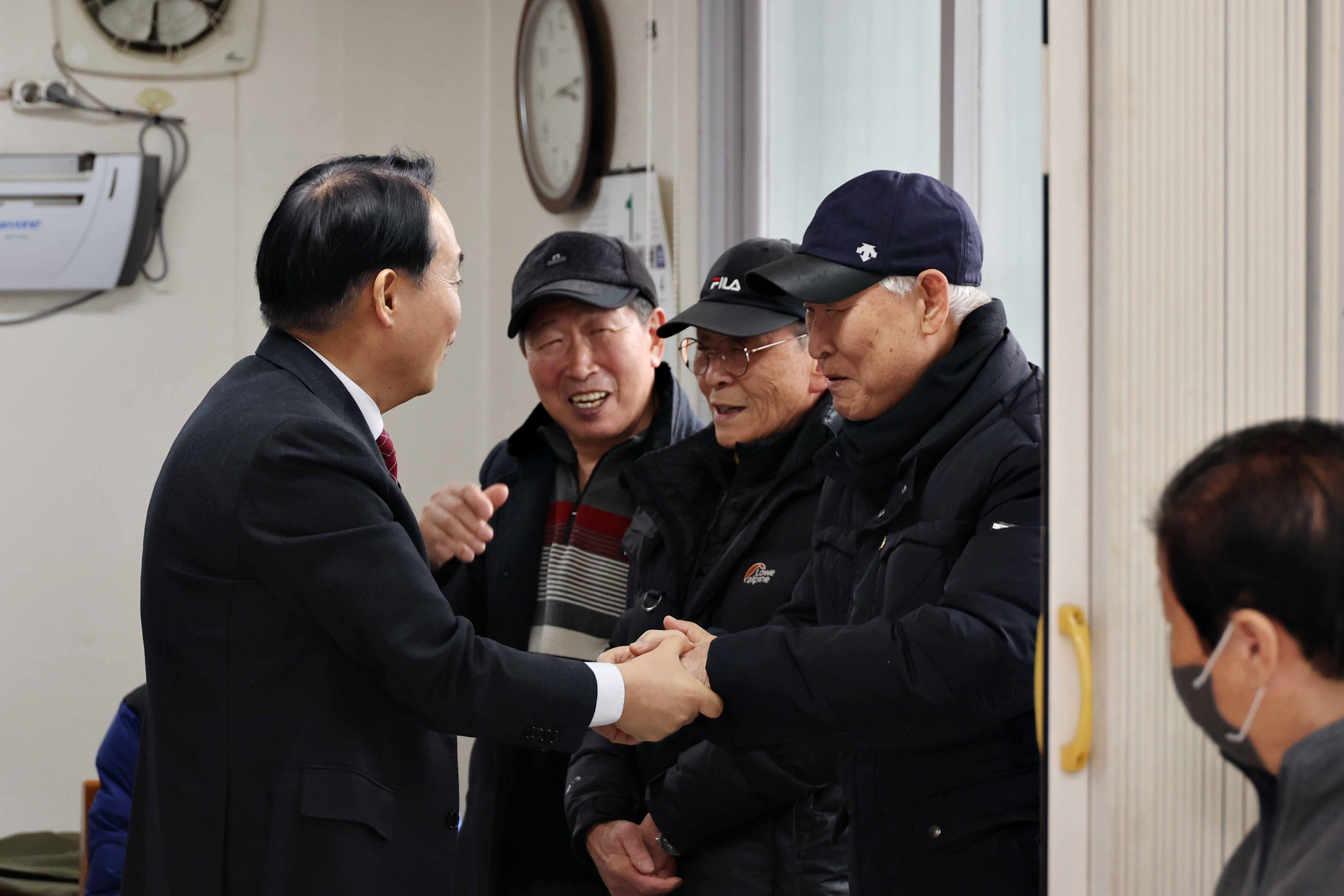 20250121_설맞이_경로당_방문18.jpg 이미지