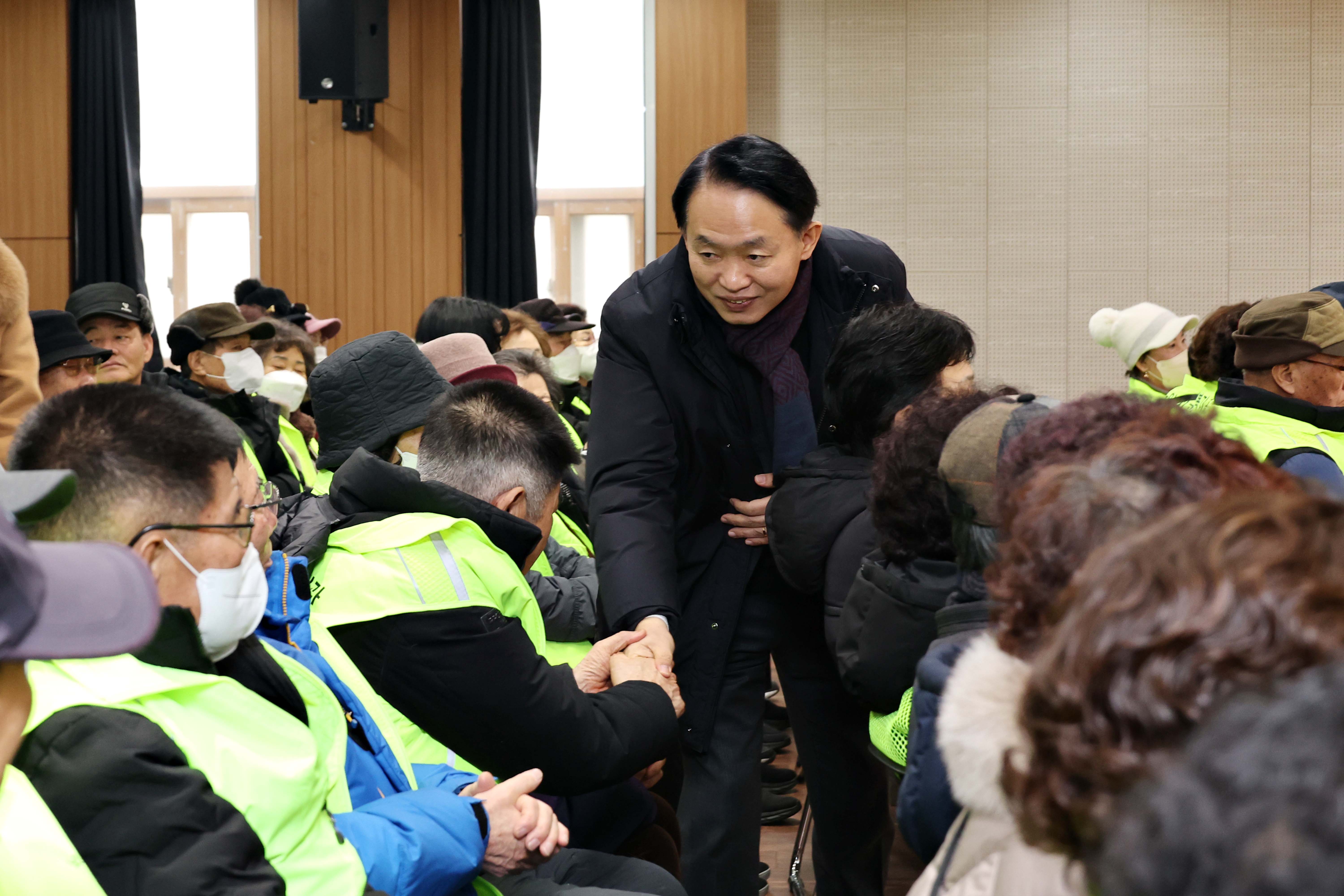 20250205_2025년_노인일자리사업_참여자_발대식14.jpg 이미지