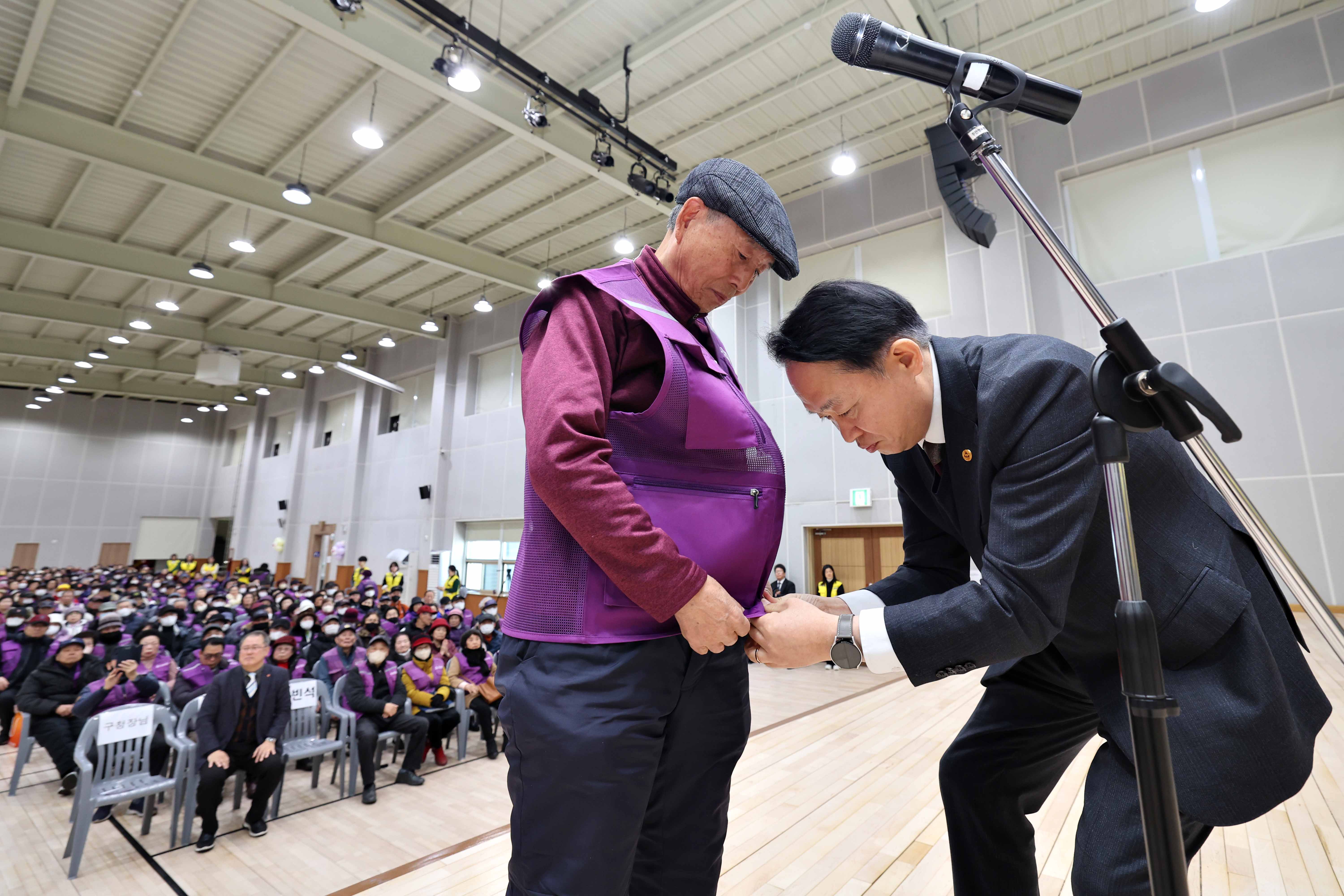 20250213_2025년_노인일자리_및_사회활동_지원사업_발대식_및_통합교육8.jpg 이미지