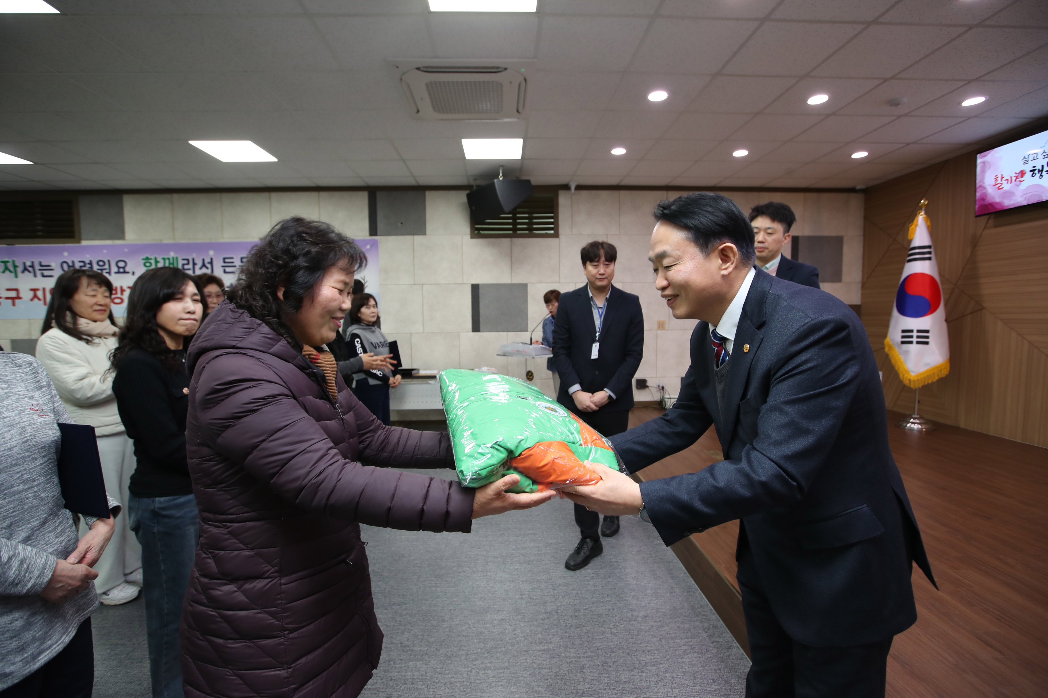 20250219_자율방재단_신규단원_위촉식-6.jpg 이미지