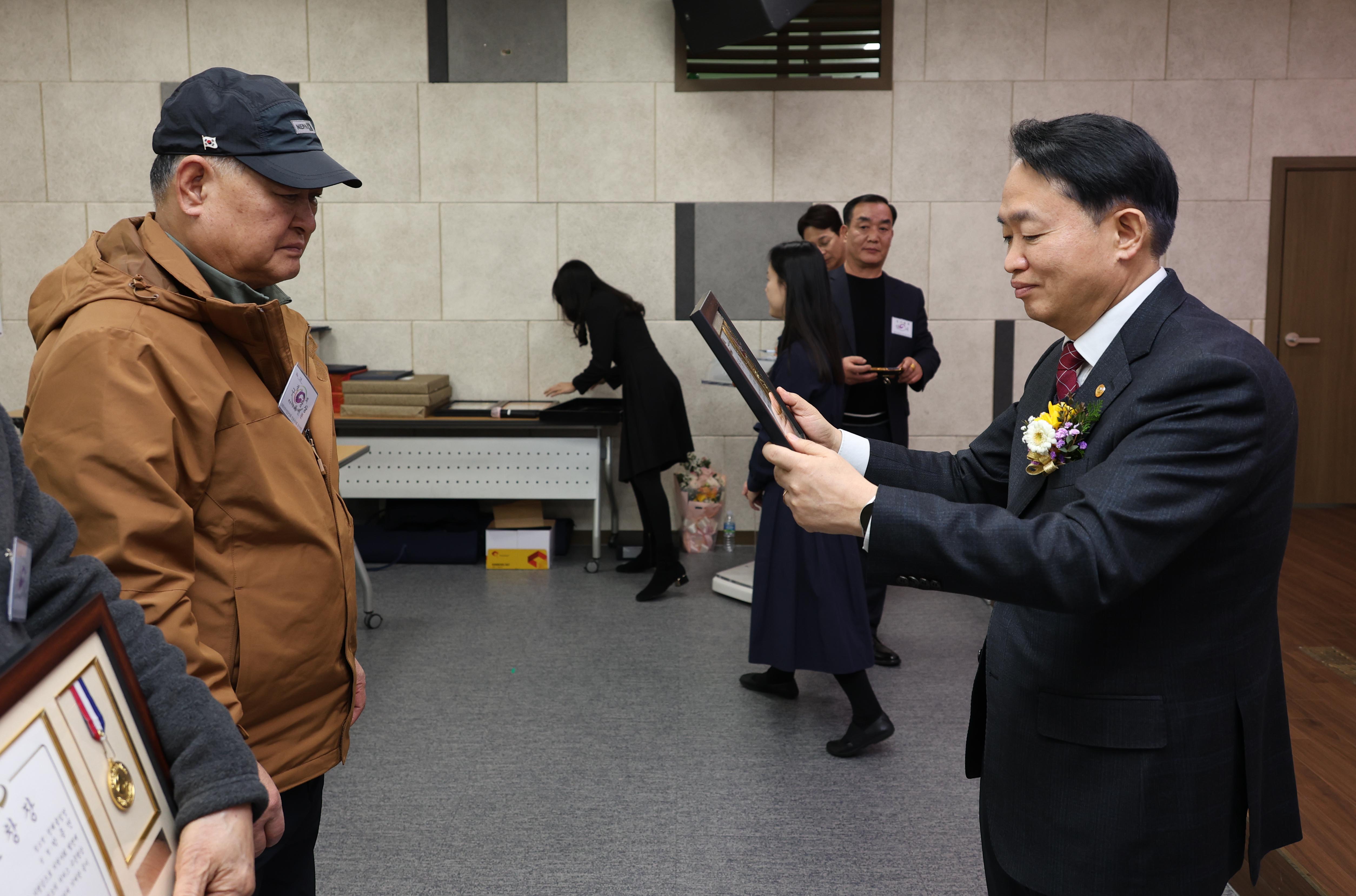 20250312_(사)한국외식업중앙회_동구지부_정기총회-5.jpg 이미지