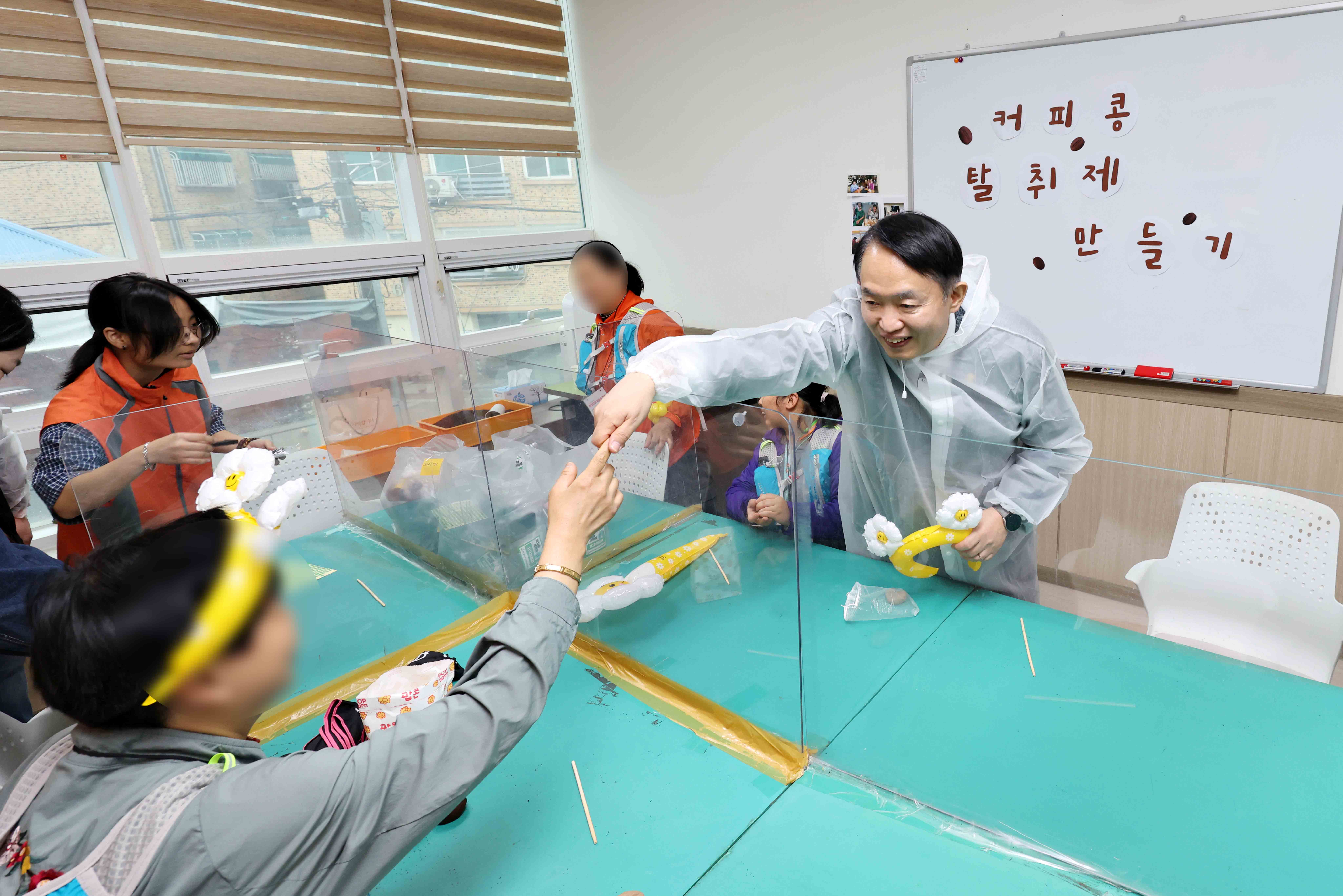 20250419_2025_이웃되어_꽃바람_걷기10.jpg 이미지
