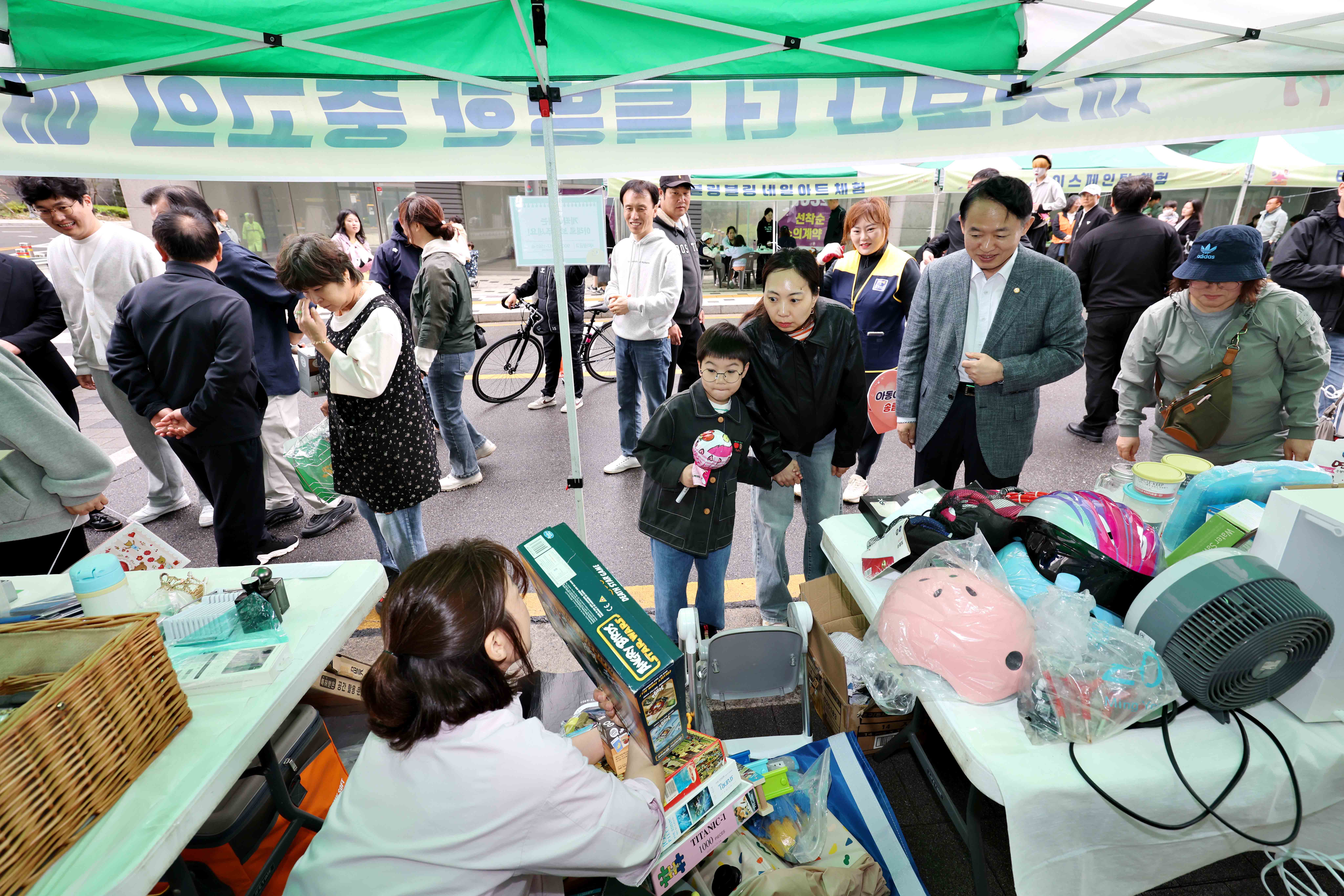 20250419_찾아가는_자원순환_나눔장터9.jpg 이미지