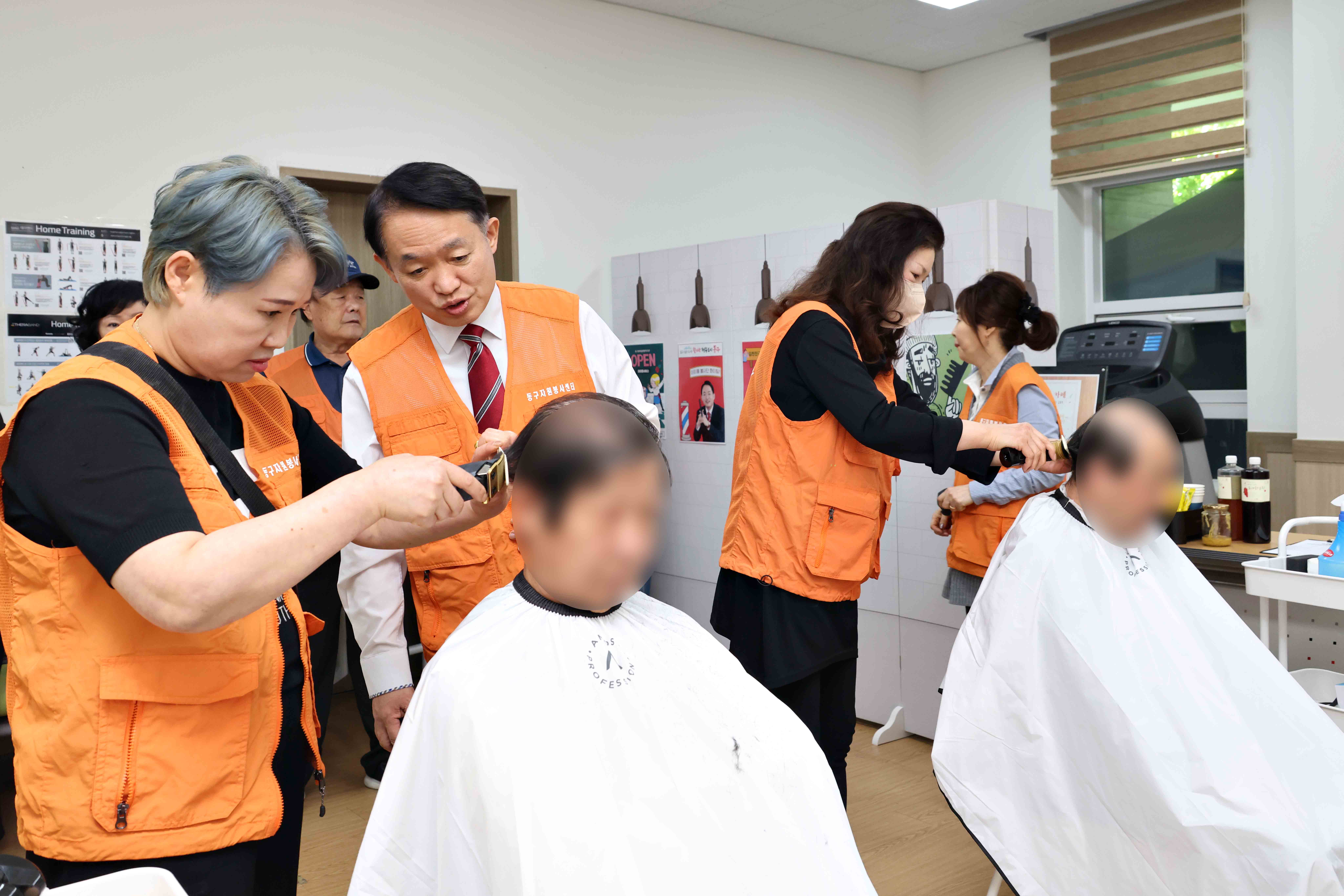 20250507_중증장애인_이미용서비스_지원_행사6.jpg 이미지