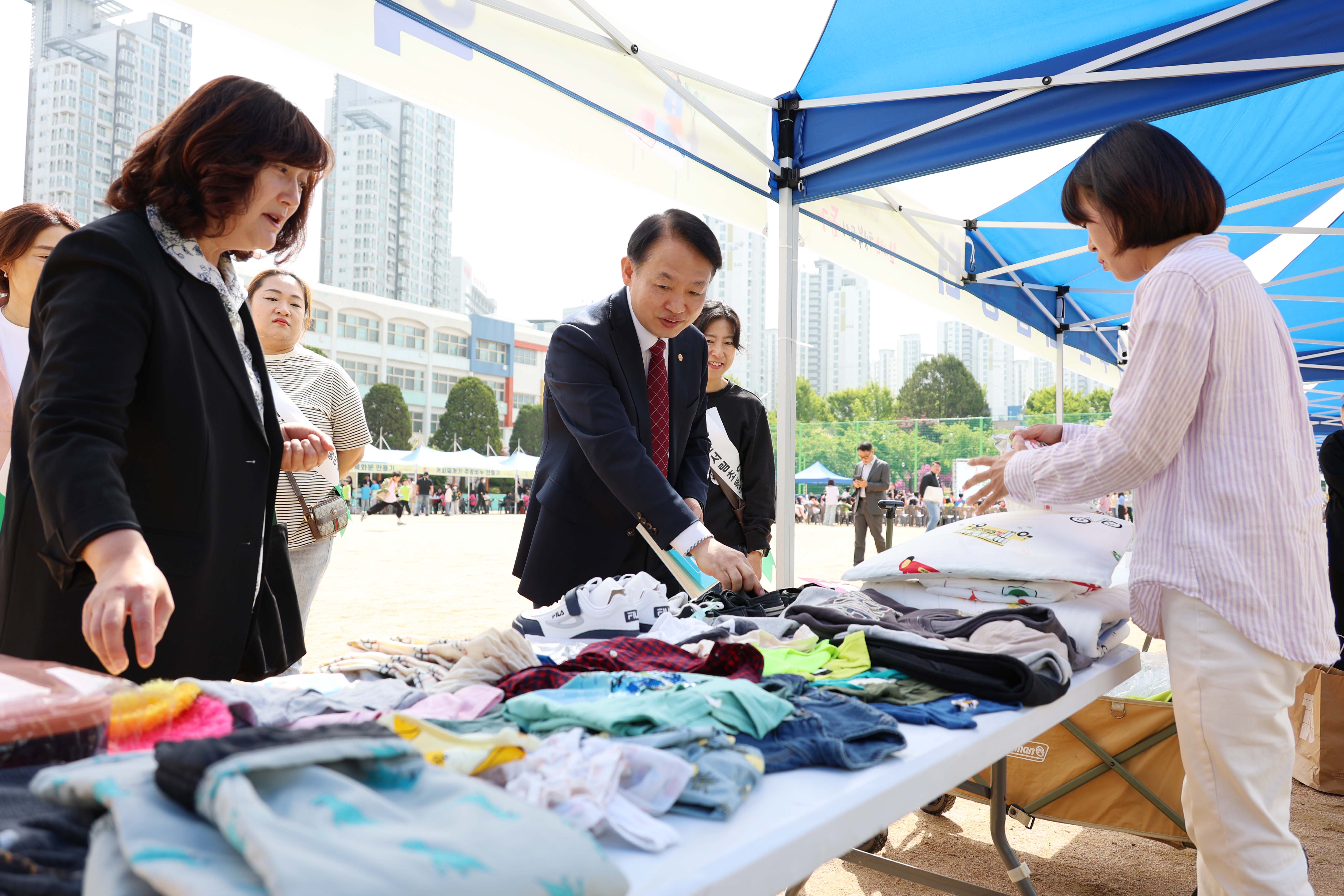20250508_서림초등학교_찾아가는_자원순환_나눔장터-2.jpg 이미지