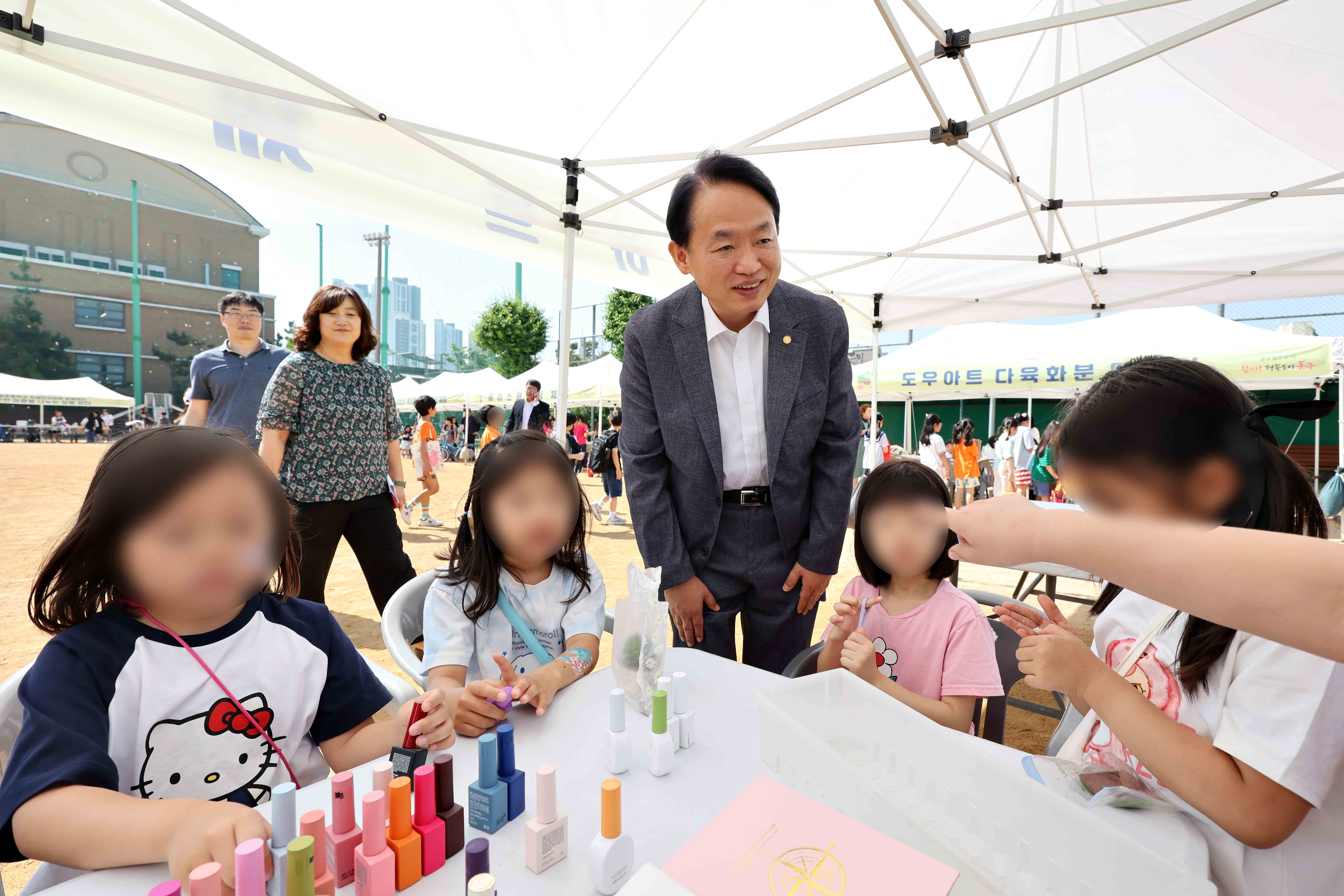 20250611_창영초등학교와_함께하는_나눔장터2.jpg 이미지