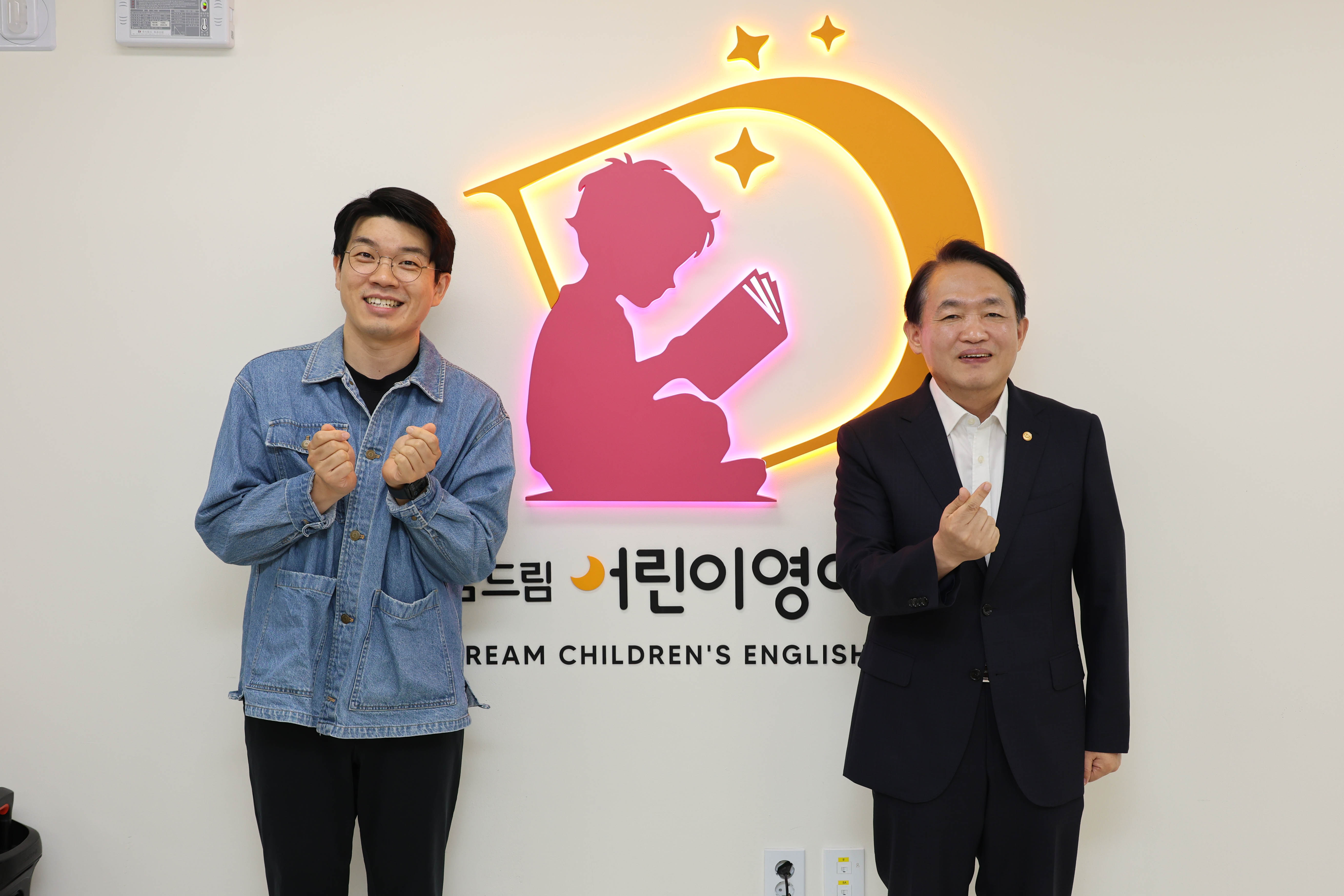 20250619_정승익_작가와_함께하는_북토크-5.jpg 이미지