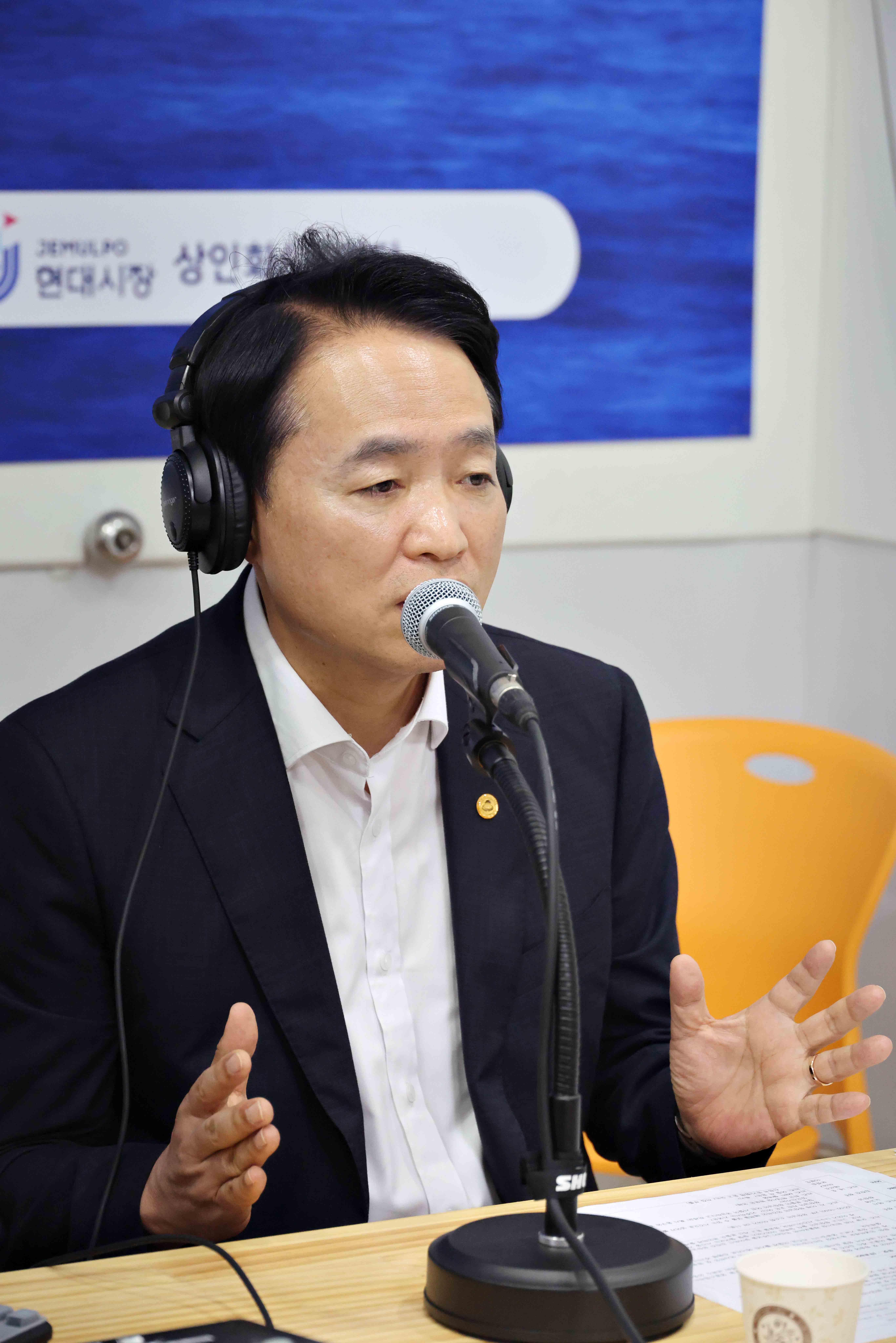 20250702_현대시장_제물포FM_방송국_인터뷰7.jpg 이미지