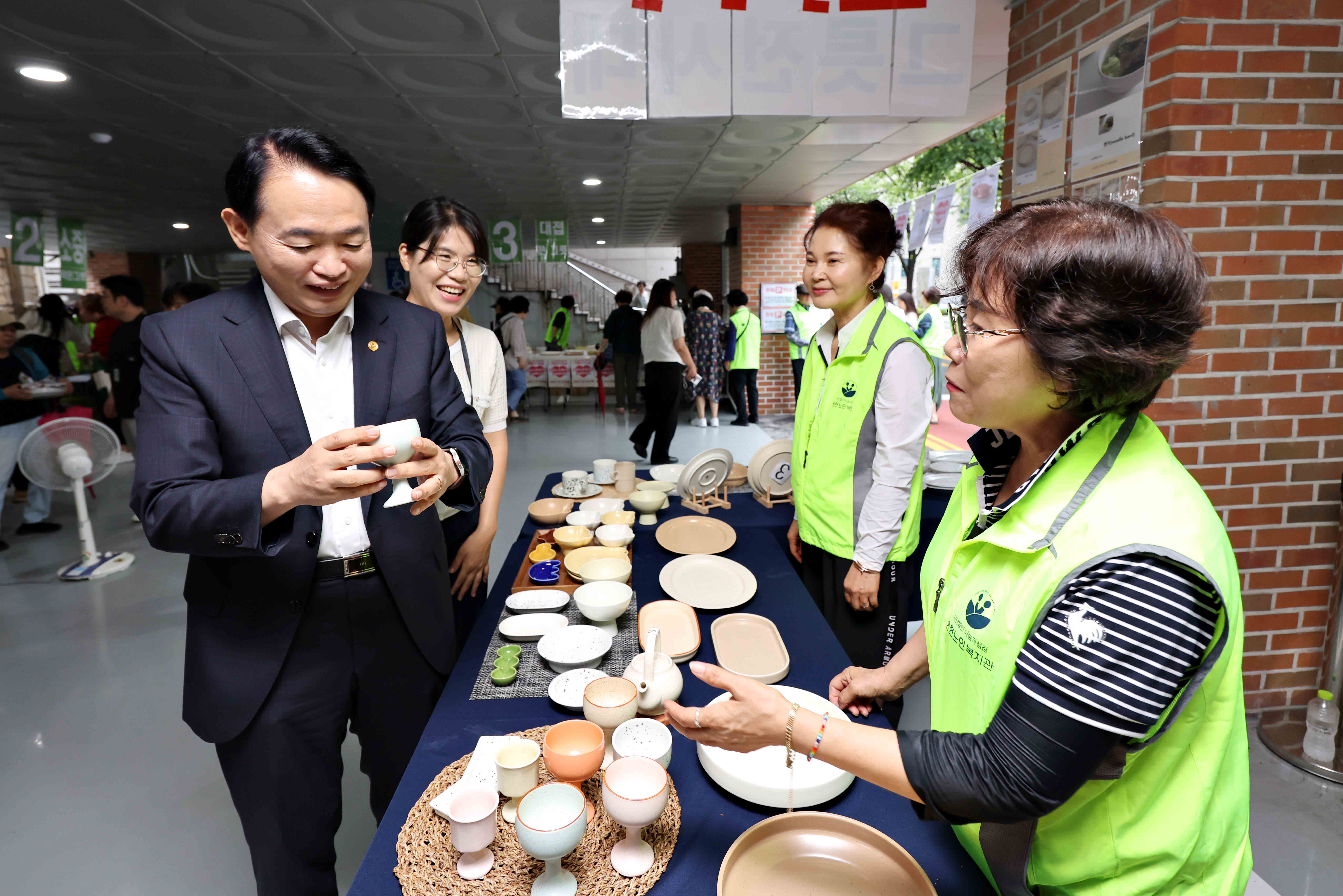 20250716_송현노인복지관_후원_바자회8.jpg 이미지