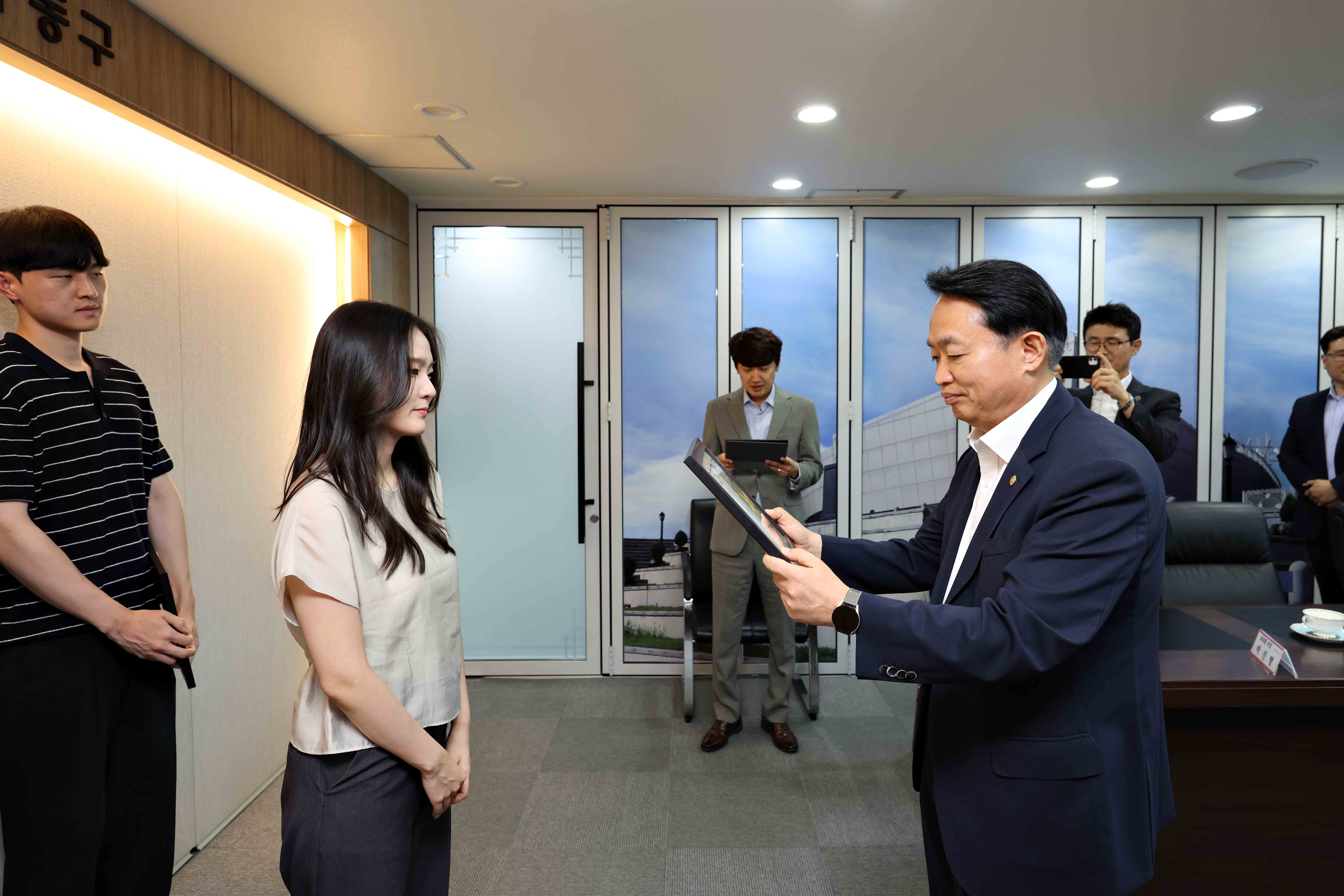 20250728_동인천역_일원_도시개발사업_유공자_표창_수여식6.jpg 이미지