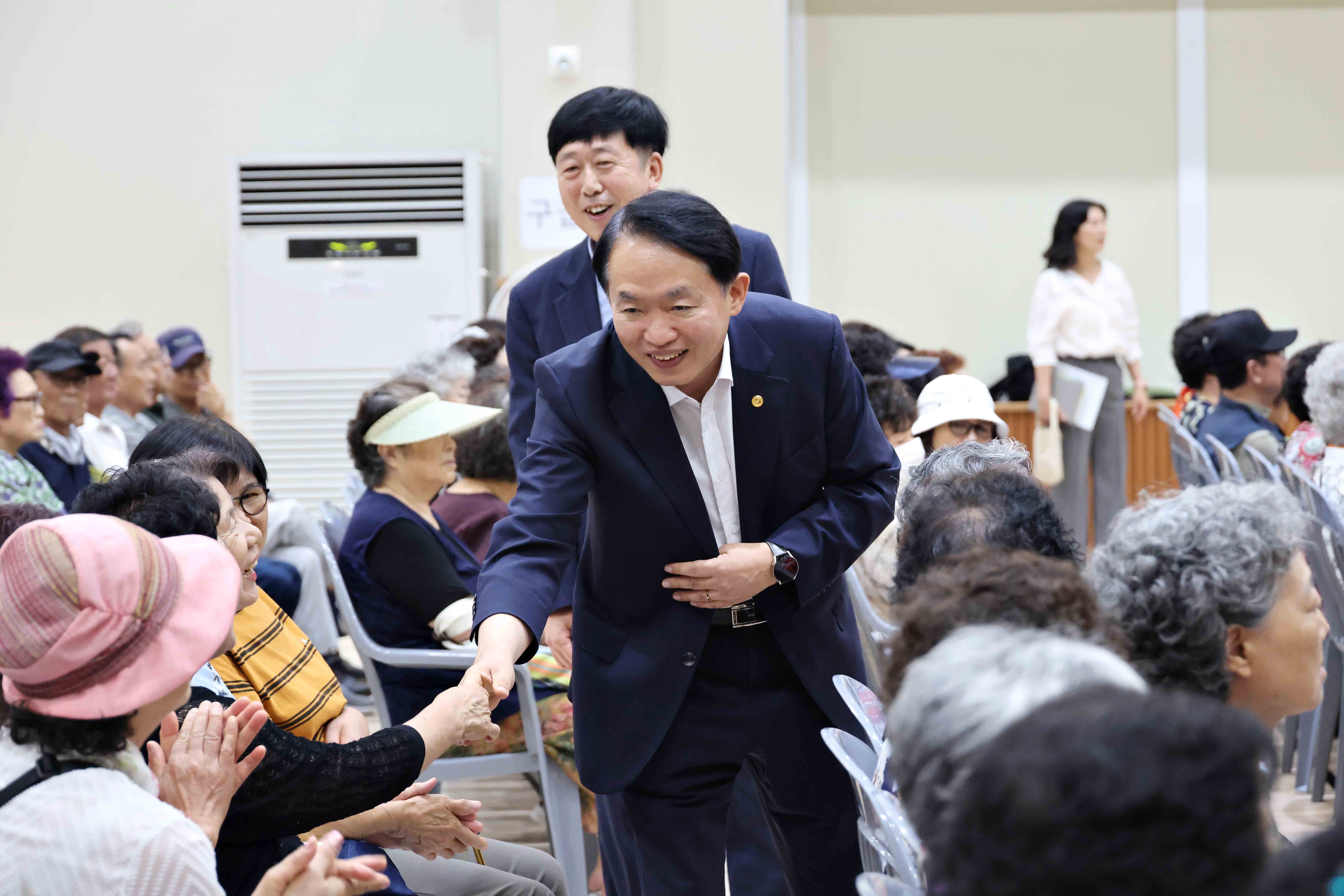 20250801_2025년_노인_일자리_및_사회활동_지원사업_참여자교육7.jpg 이미지