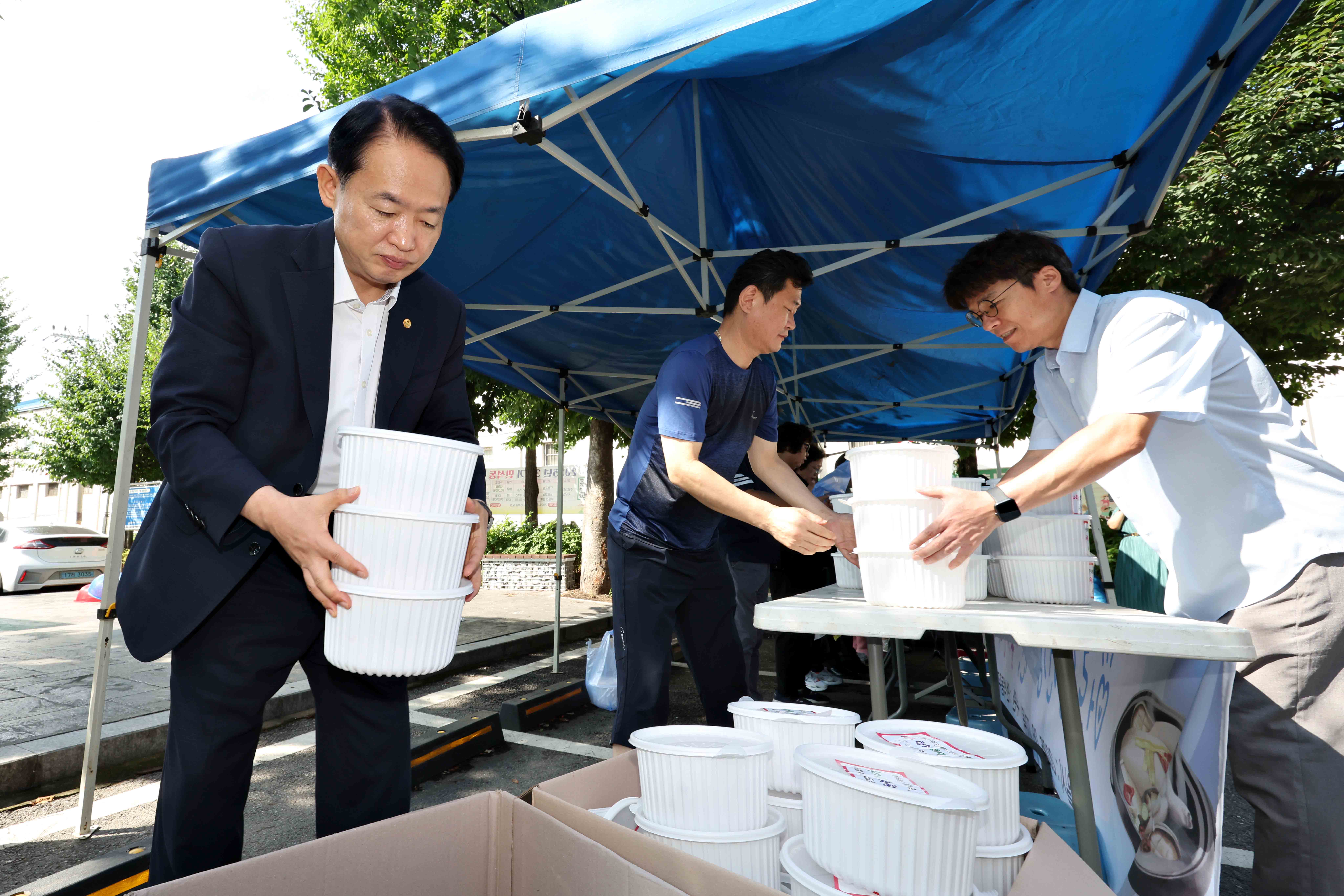 20250807_만석동_삼계탕_나눔_행사6.jpg 이미지