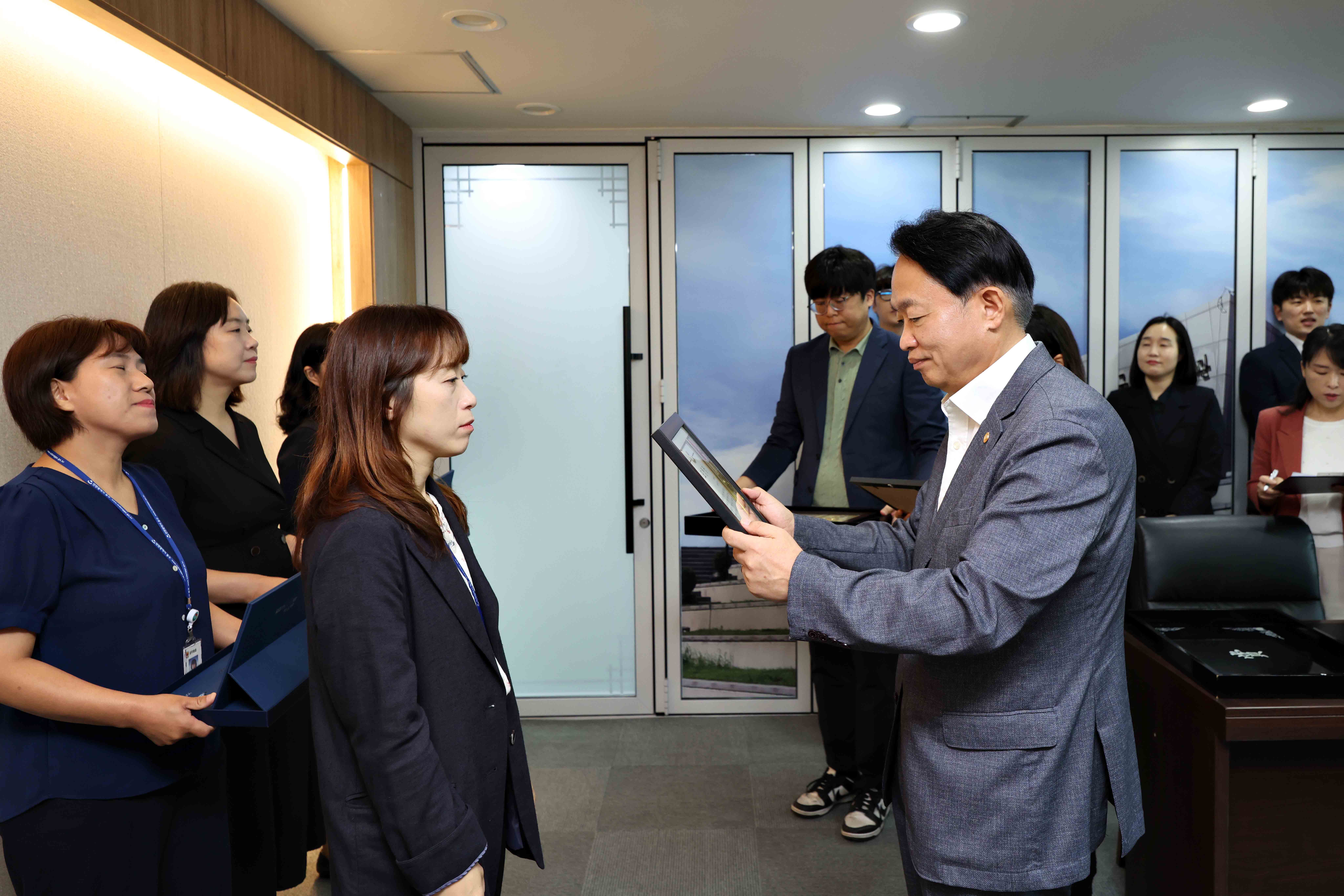 20251001_표창장_수여식5.jpg 이미지