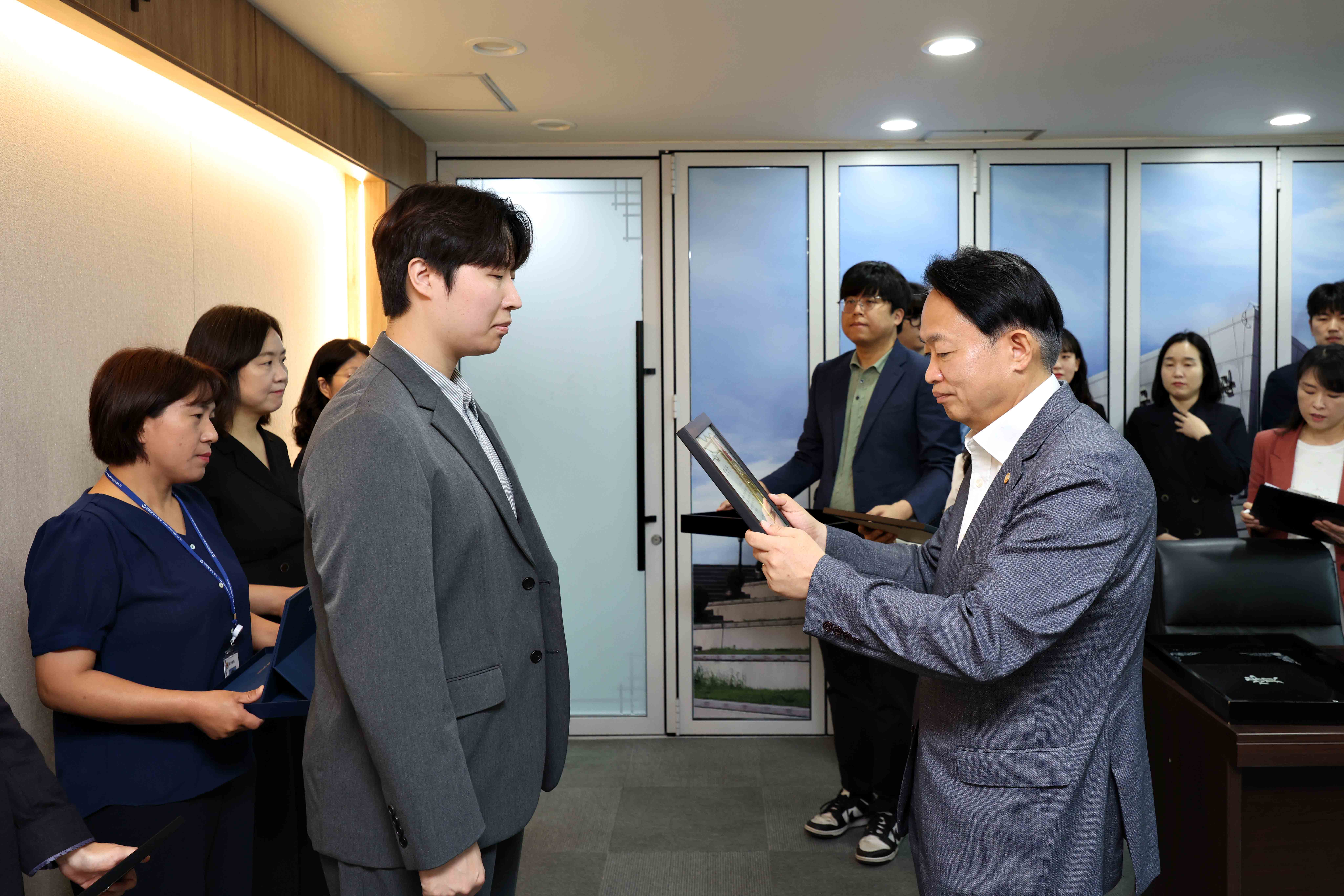 20251001_표창장_수여식7.jpg 이미지