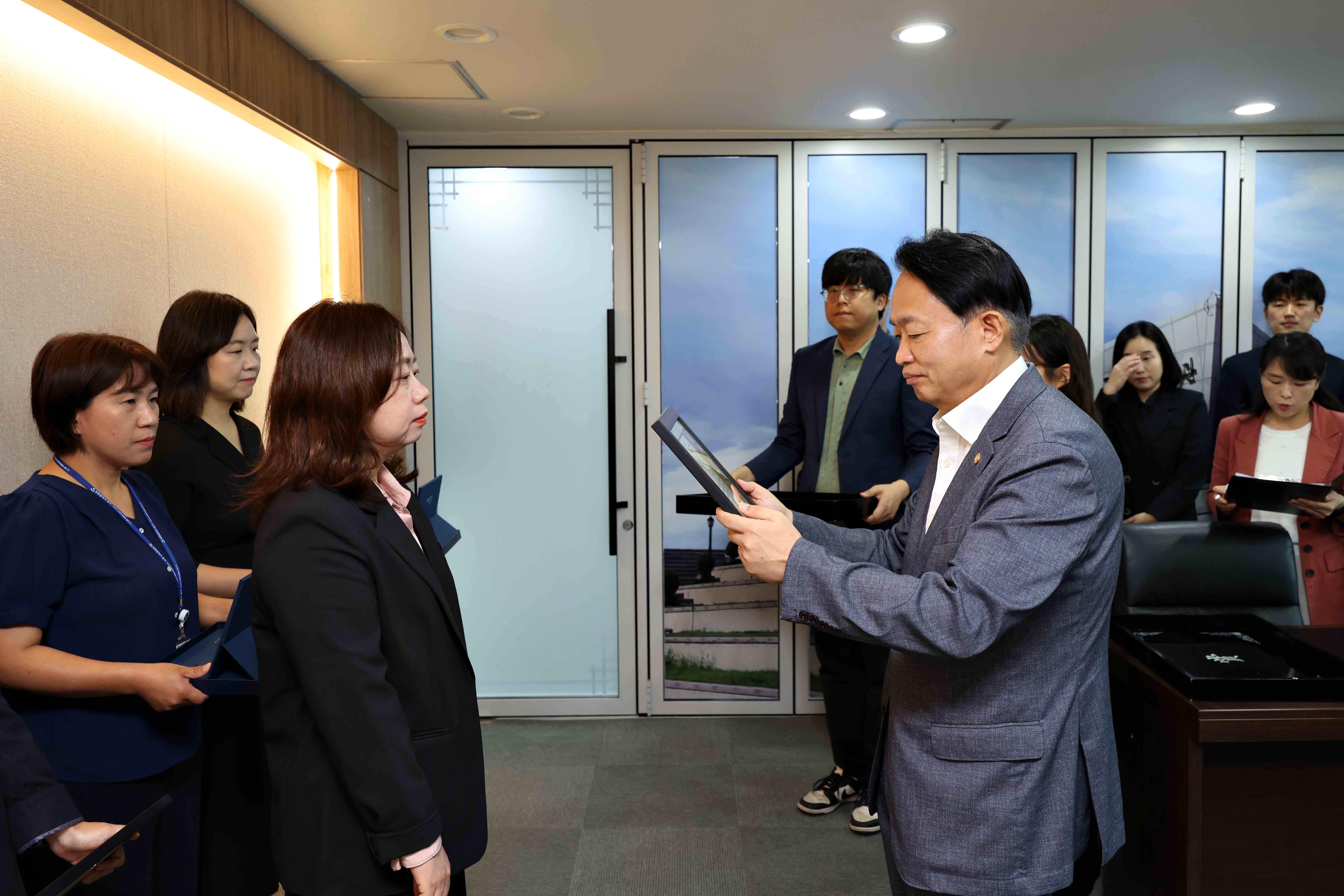20251001_표창장_수여식8.jpg 이미지