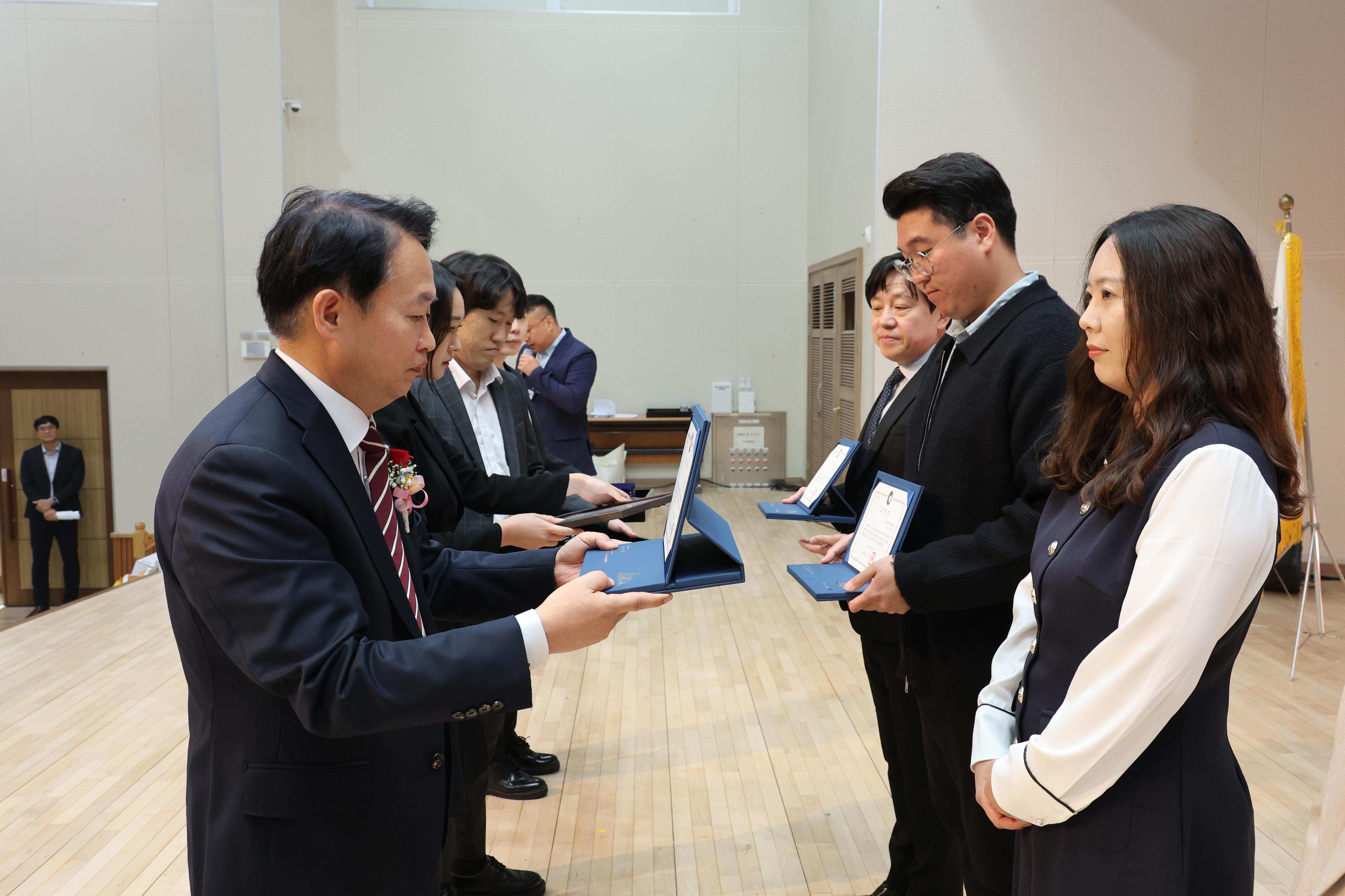20251023_제29회_동구_노인의_날_기념식-11.jpg 이미지