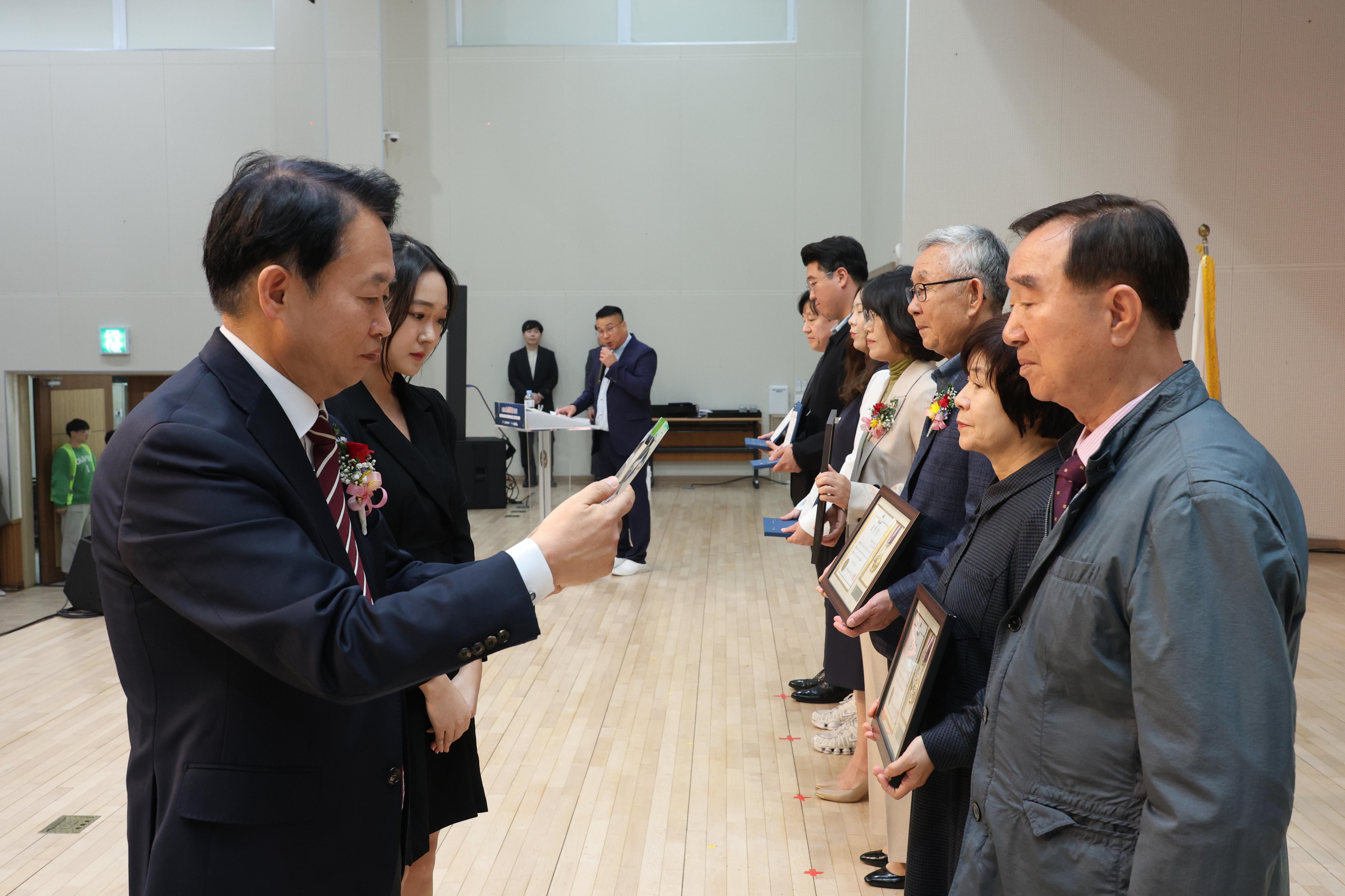 20251023_제29회_동구_노인의_날_기념식-15.jpg 이미지