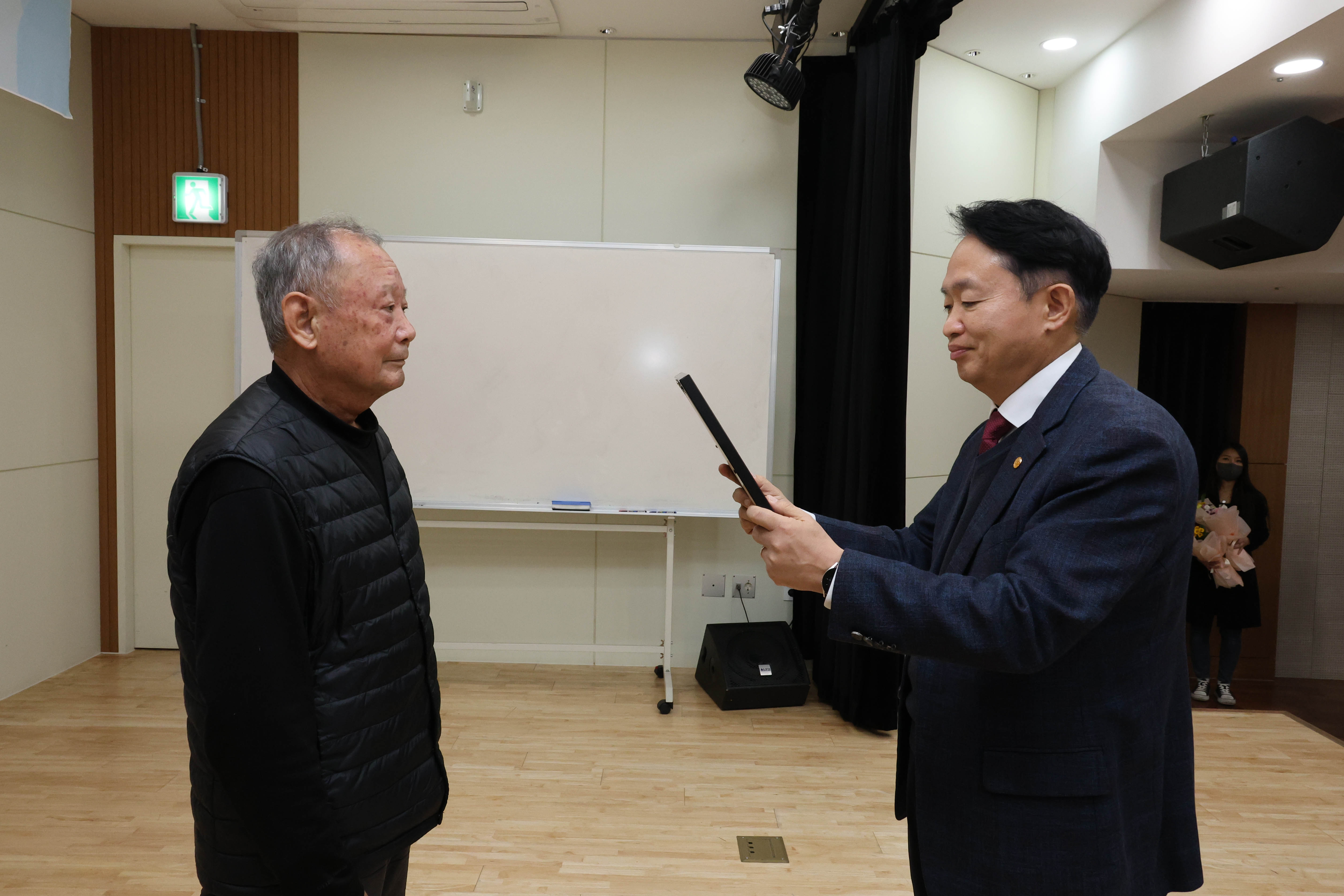 20251127_노인일자리_참여자_평가회-3.jpg 이미지