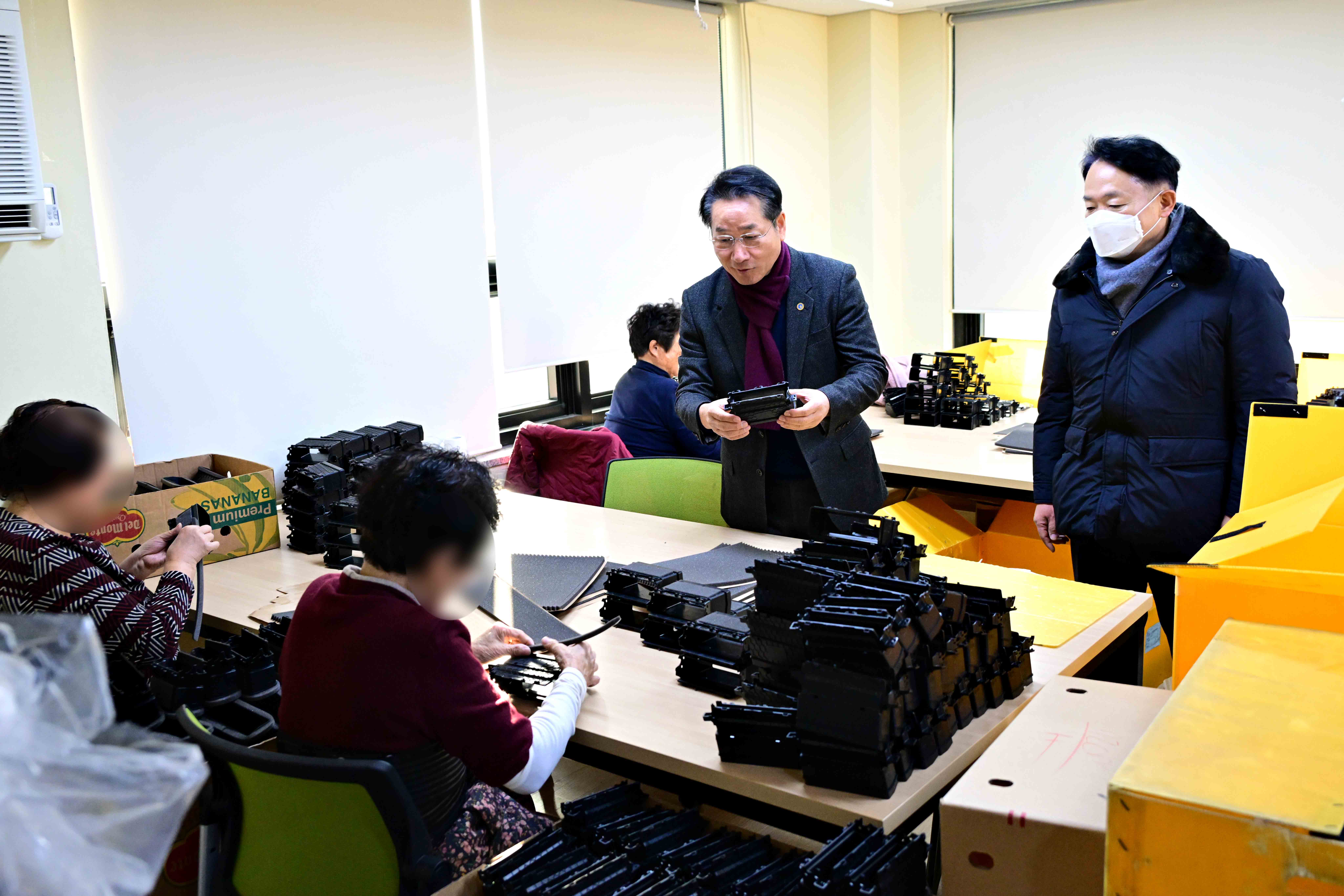 20251208_겨울철_한파_관련_현장방문_쪽방촌_아뜨렛길_지하광장12.jpg 이미지
