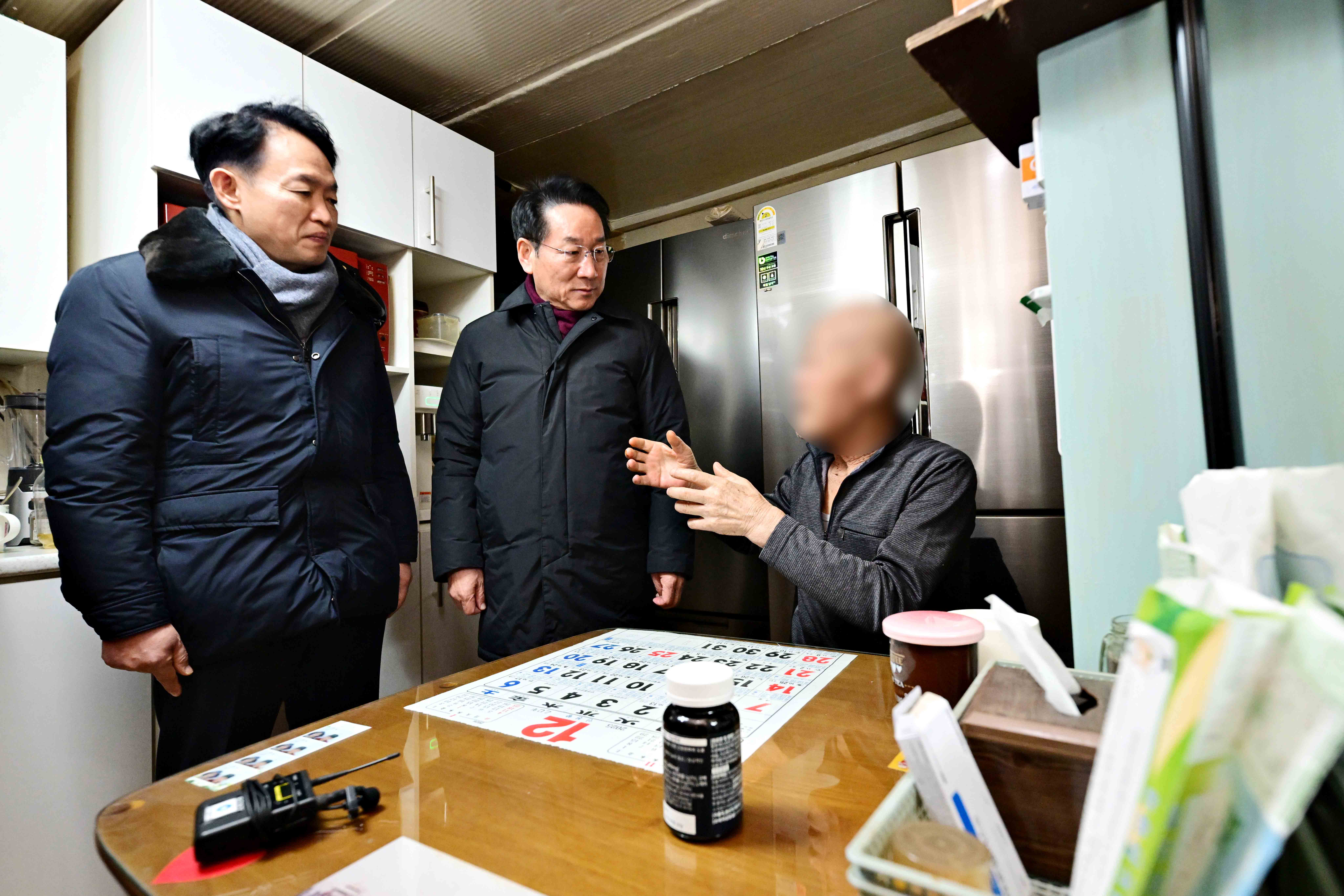 20251208_겨울철_한파_관련_현장방문_쪽방촌_아뜨렛길_지하광장16.jpg 이미지