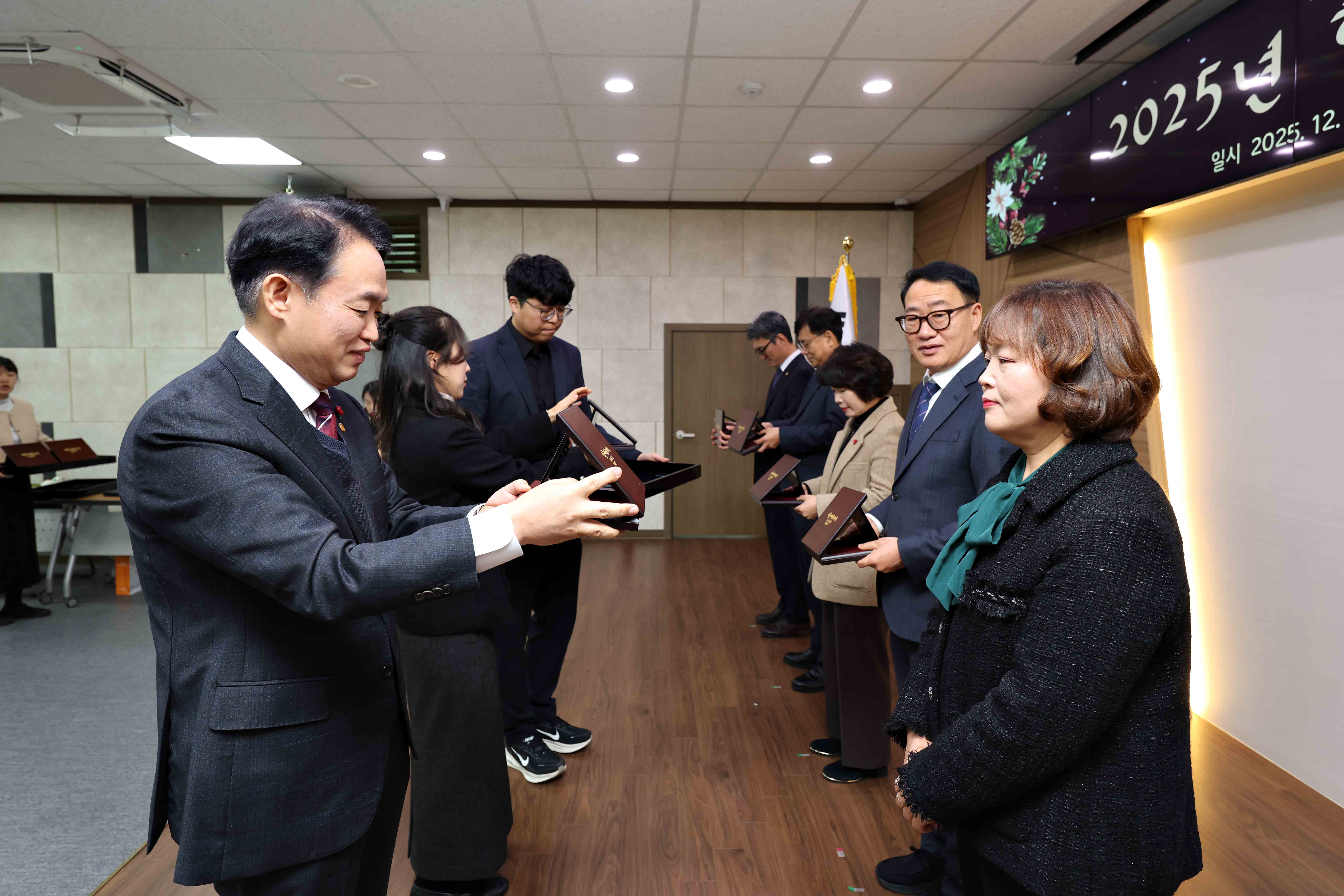 20251224_2025년_하반기_퇴임_공로연수식14.jpg 이미지