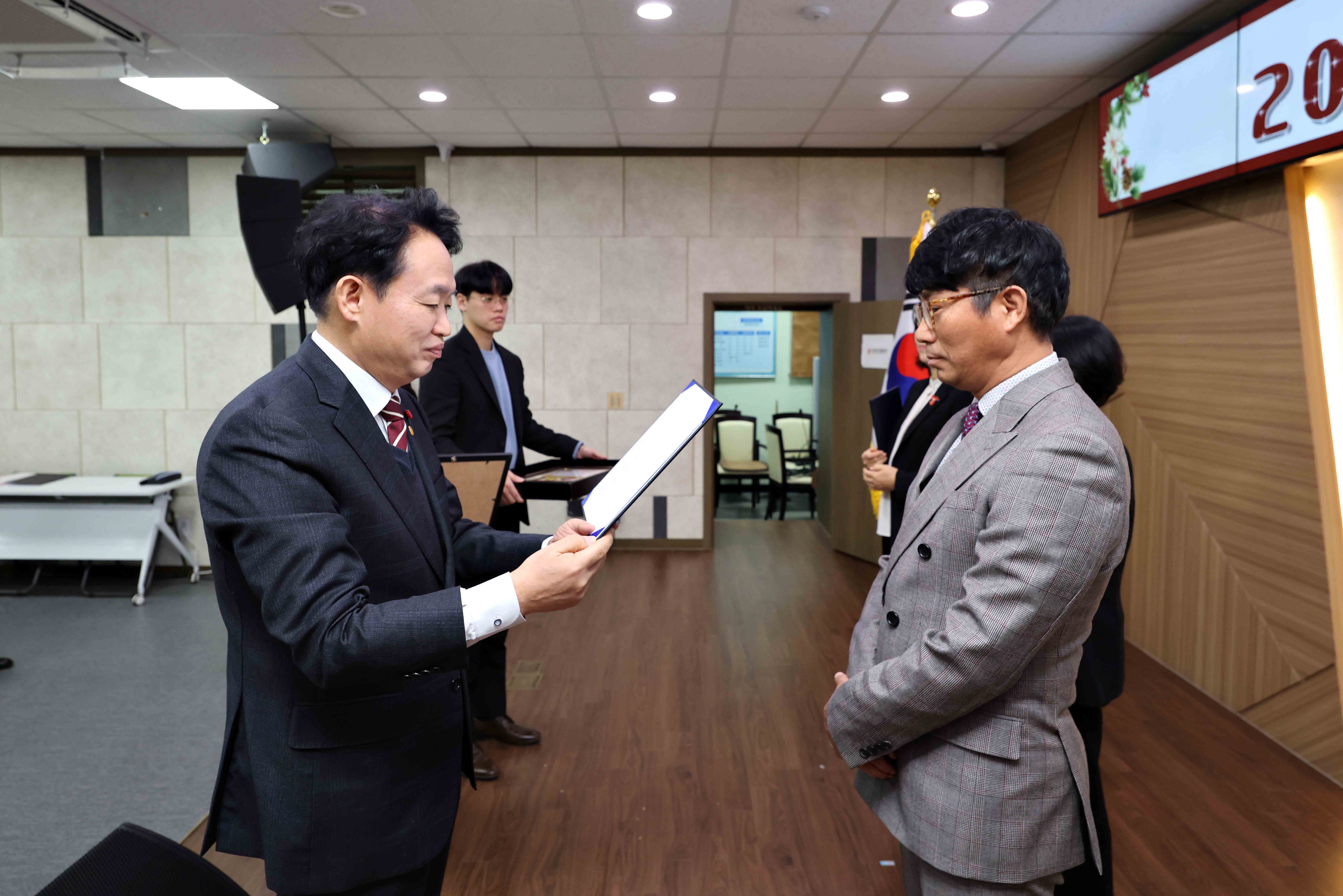 20251231_2025_직원_종무식19.jpg 이미지