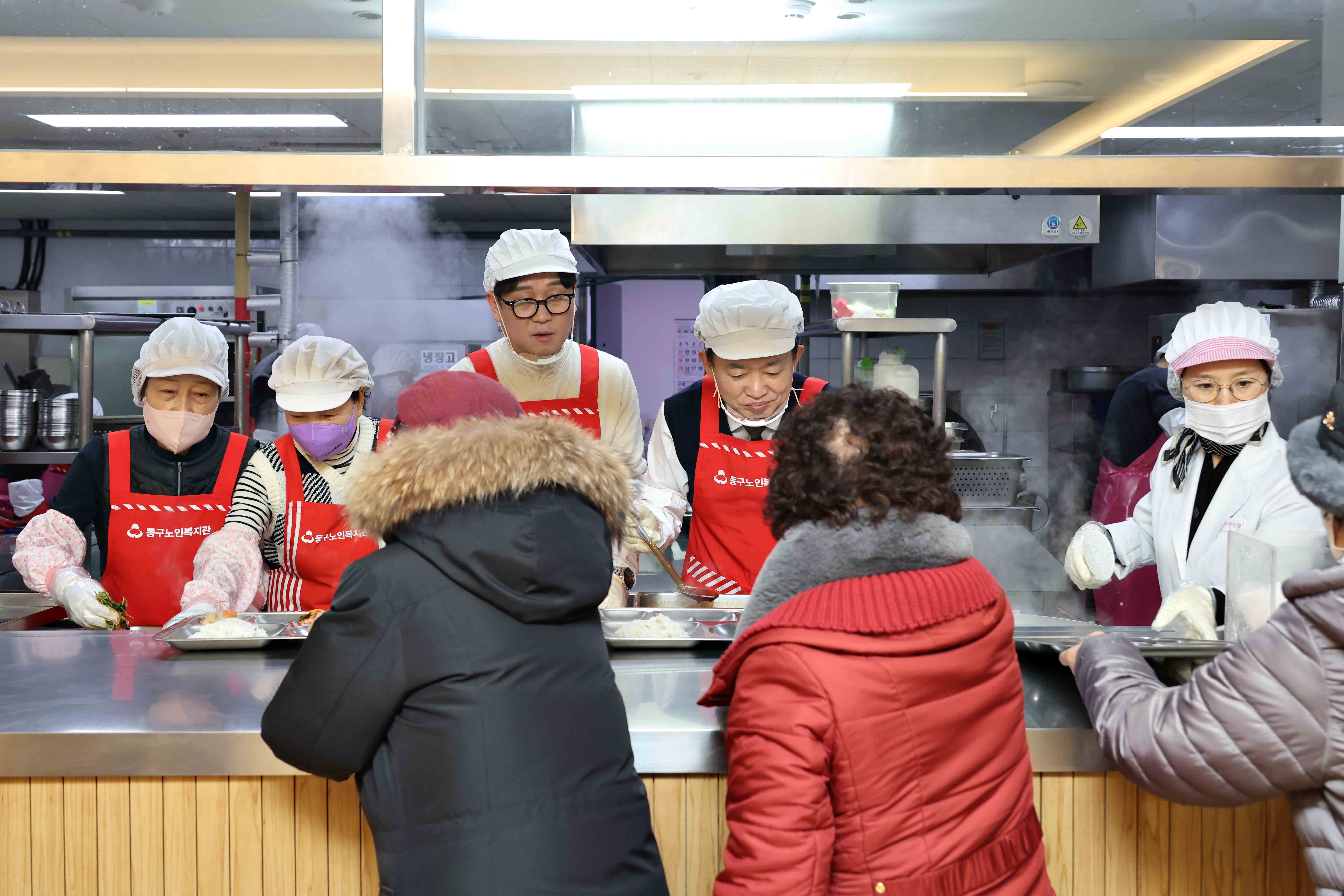 20260126_동구노인복지관_배식_봉사9.jpg 이미지
