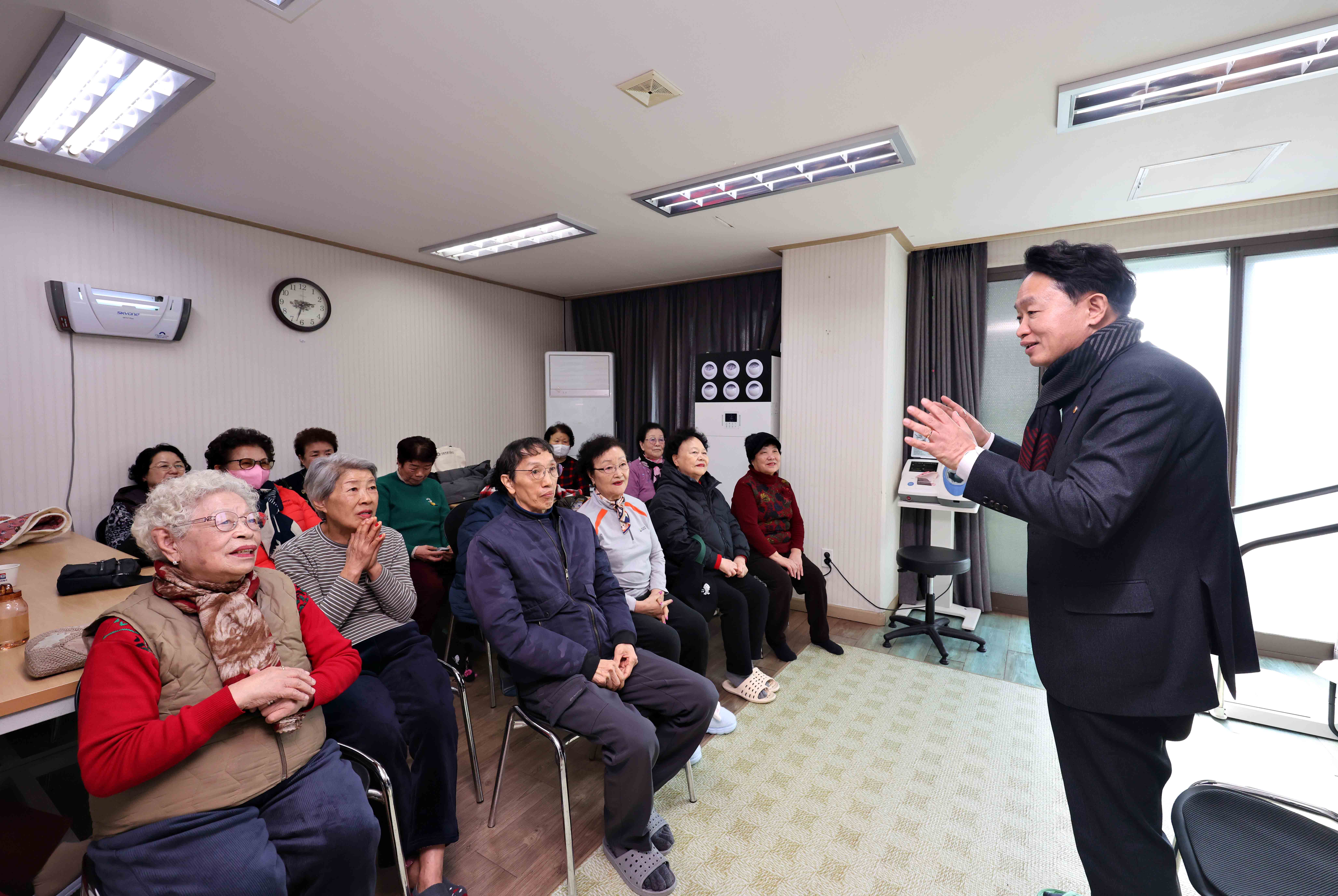 20260209_설맞이_경로당_방문2.jpg 이미지