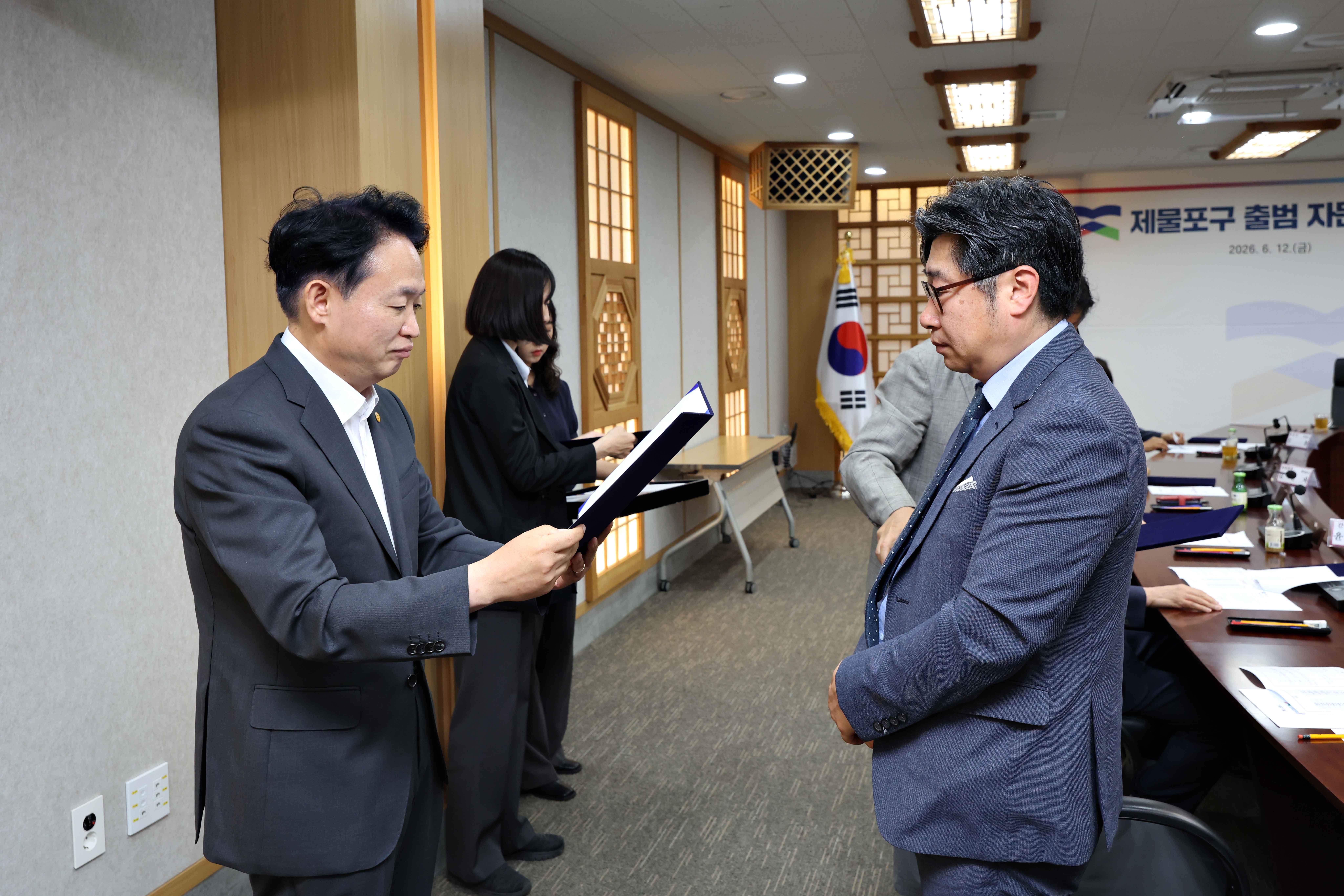 20260612_제물포구_출범_자문위원회_위원_위촉식14.jpg 이미지