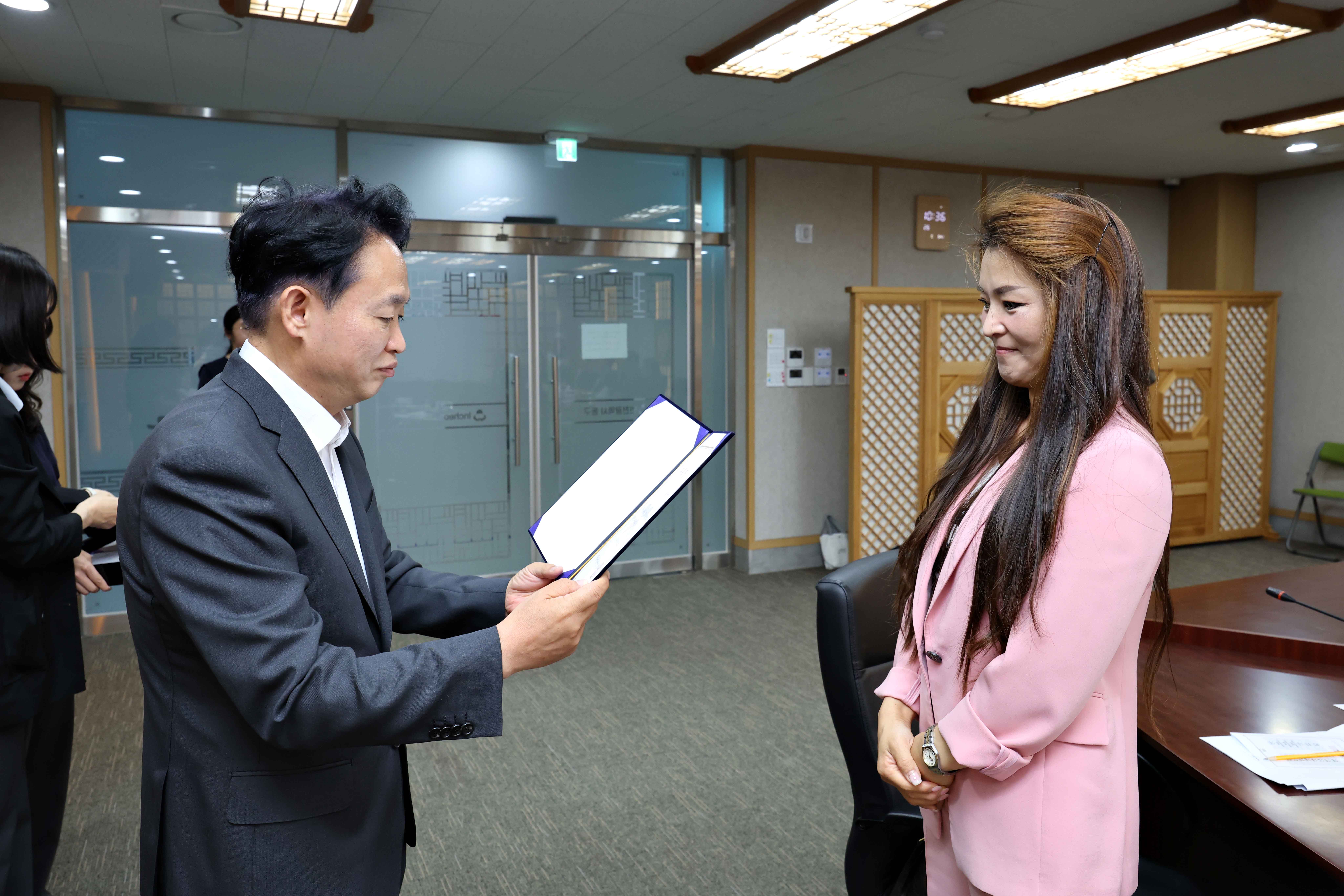20260612_제물포구_출범_자문위원회_위원_위촉식16.jpg 이미지