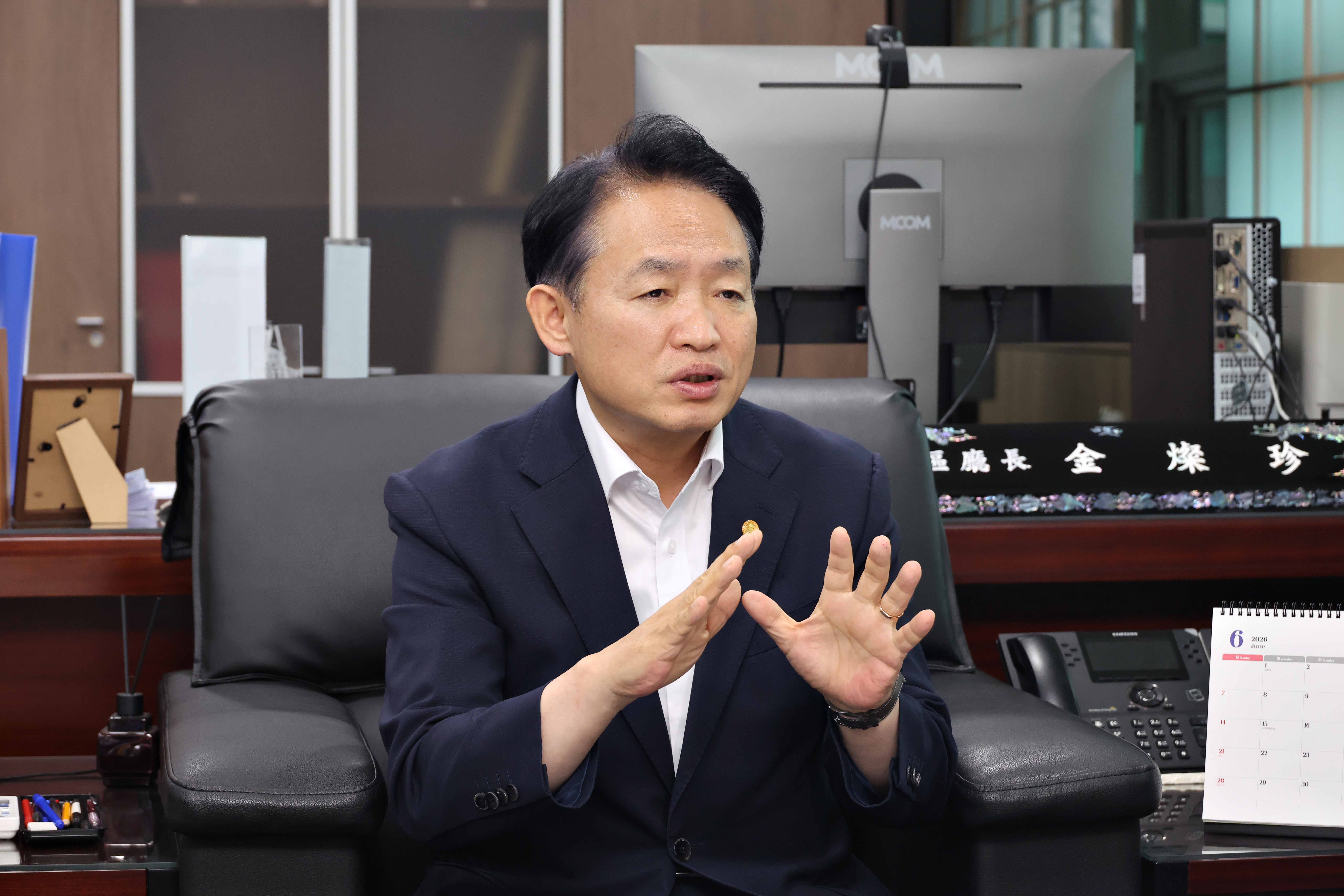 20260625_언론사_인터뷰4.jpg 이미지