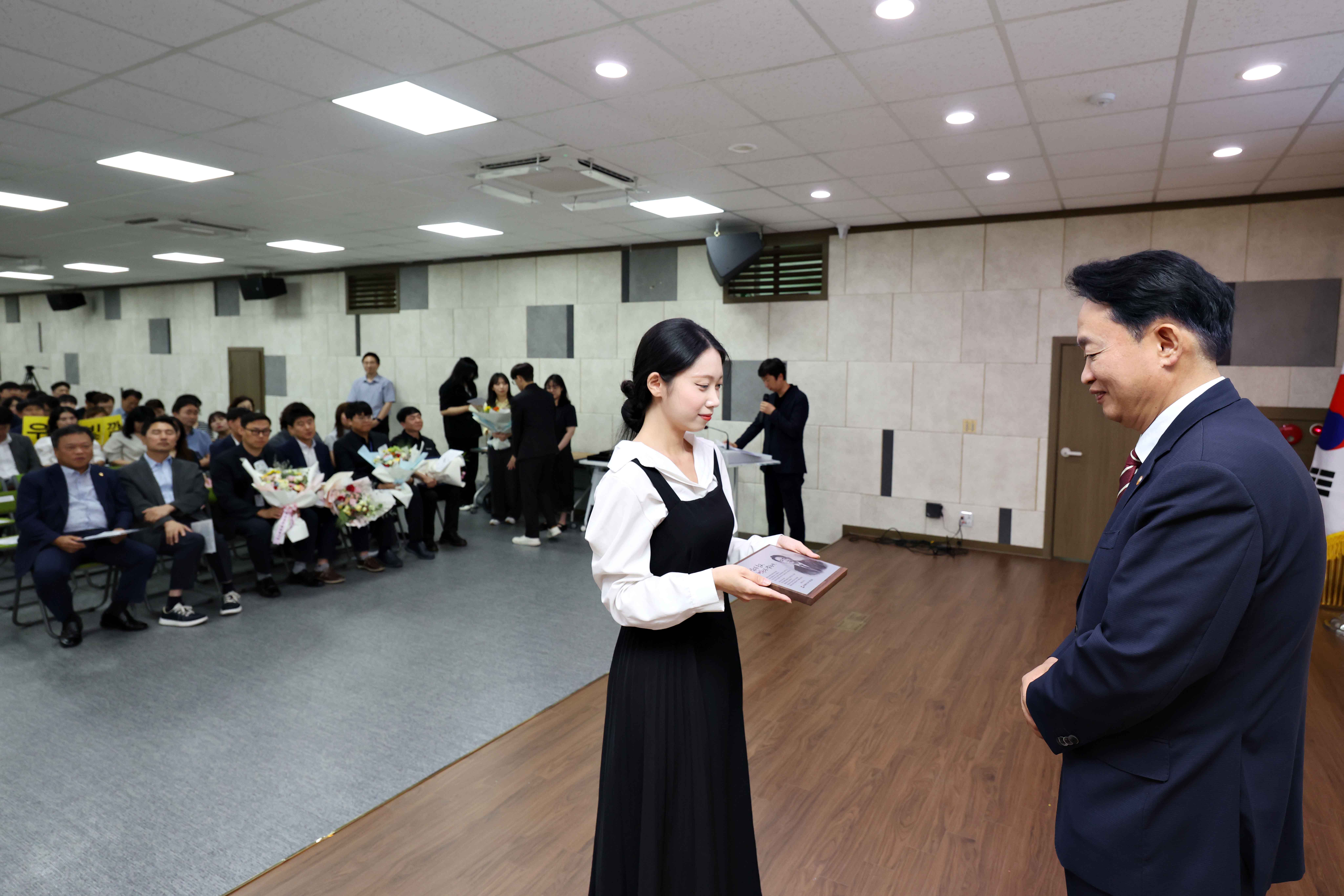 20260630_동구청장_이임_및_동구청_종무식13.jpg 이미지