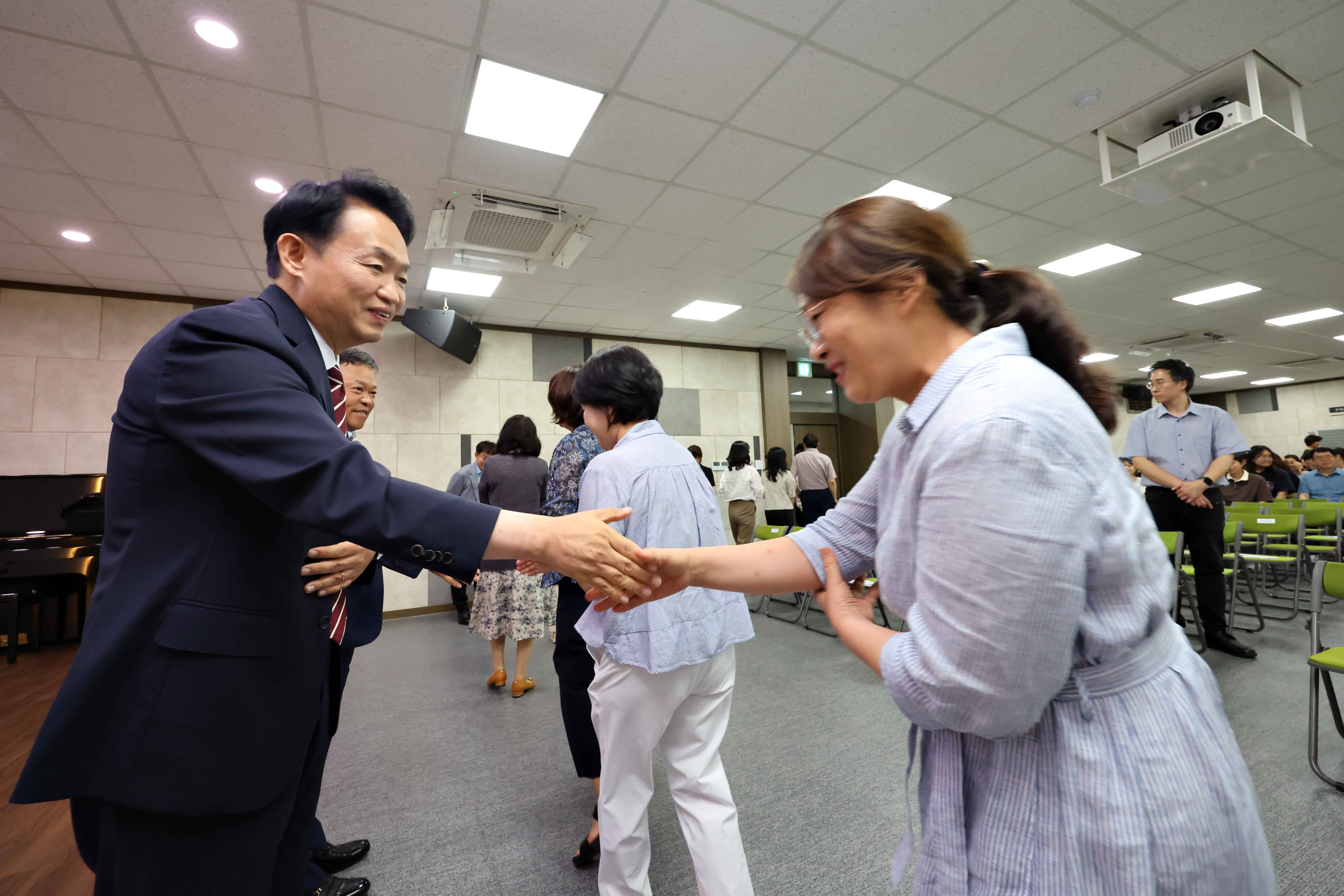 20260630_동구청장_이임_및_동구청_종무식18.jpg 이미지